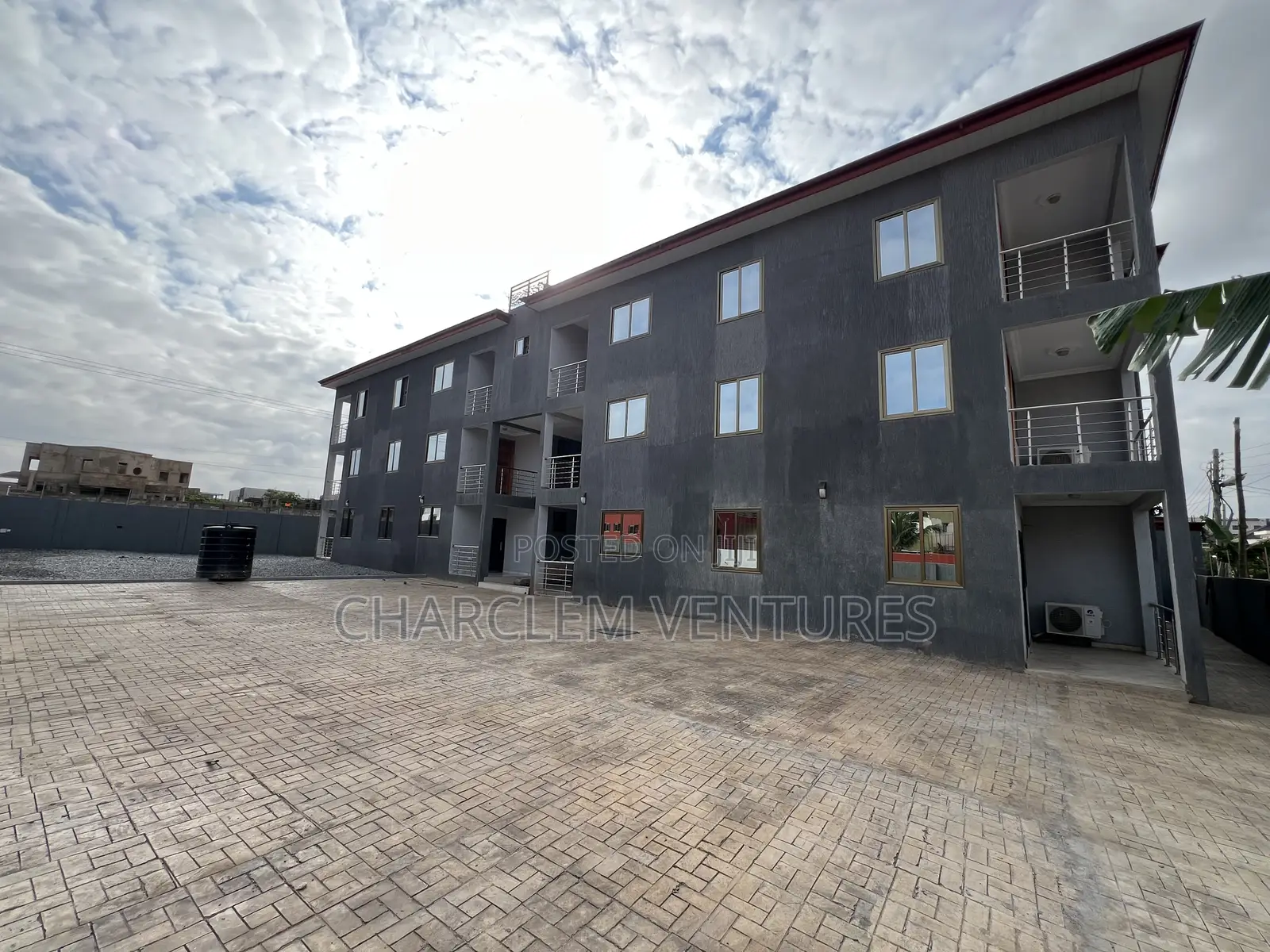 3bdrm Apartment in Charclem Ventures, Accra Metropolitan for rent in Accra Metropolitan