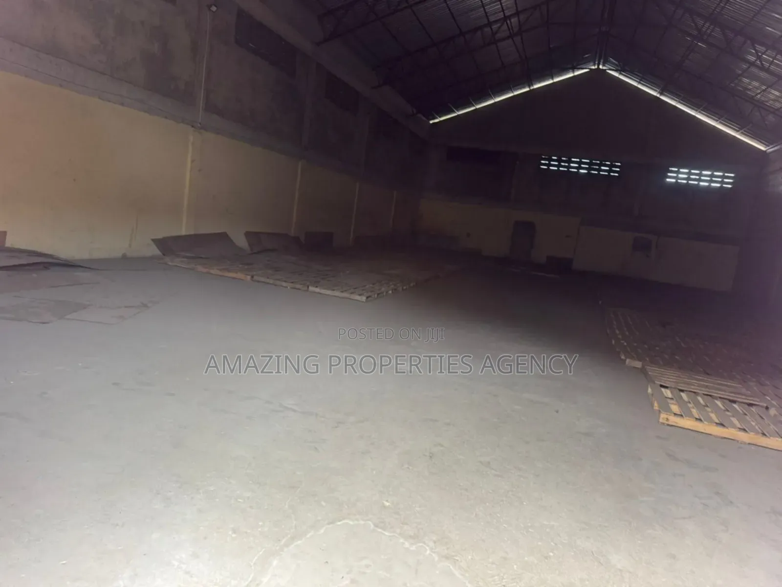 600sqm Warehouse for Rent at Circle in Circle Station Area