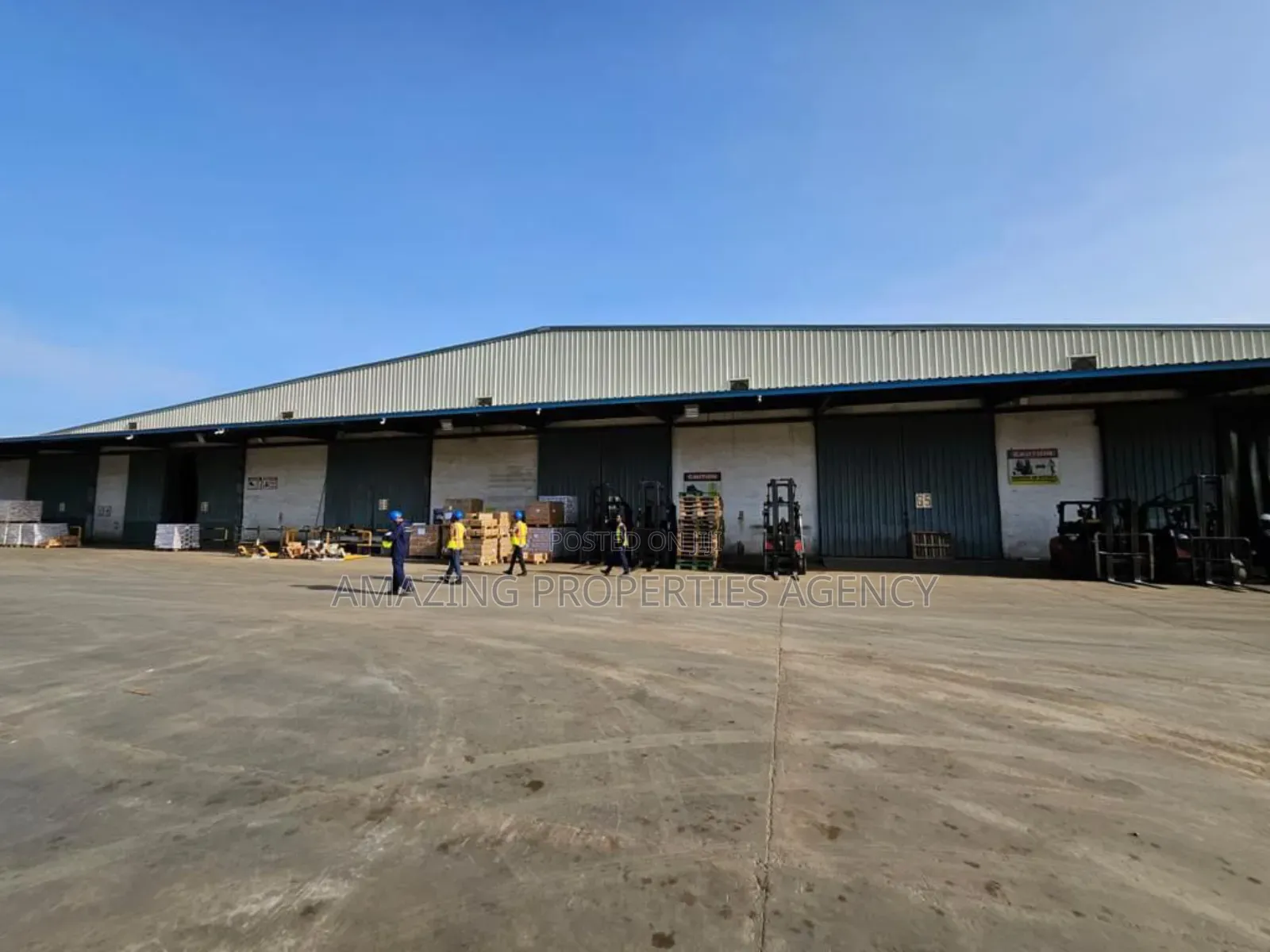 8700sqm Warehouse for Rent at Tema Industrial Area in Tema Metropolitan