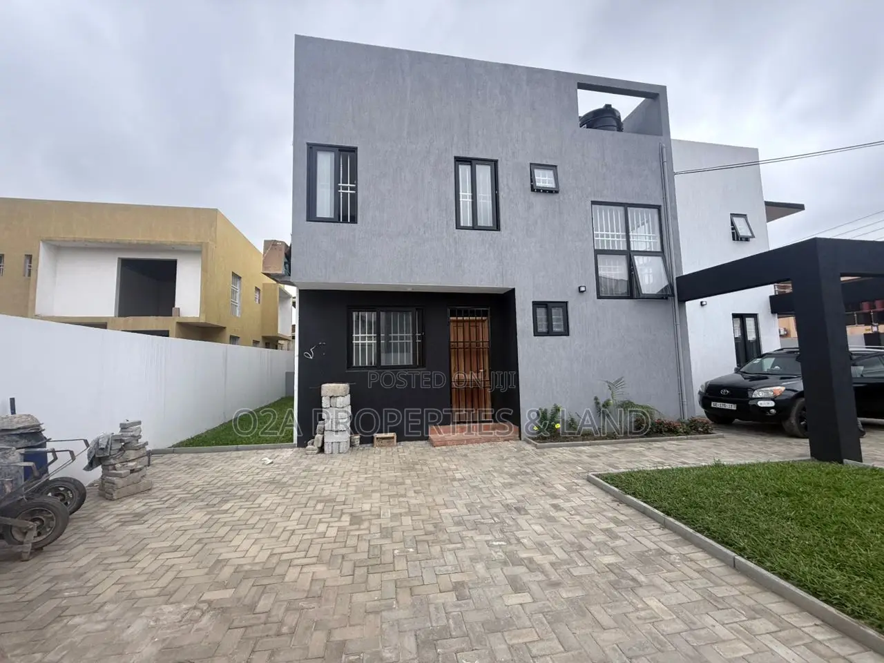 4bdrm House in East Legon American for sale in American House