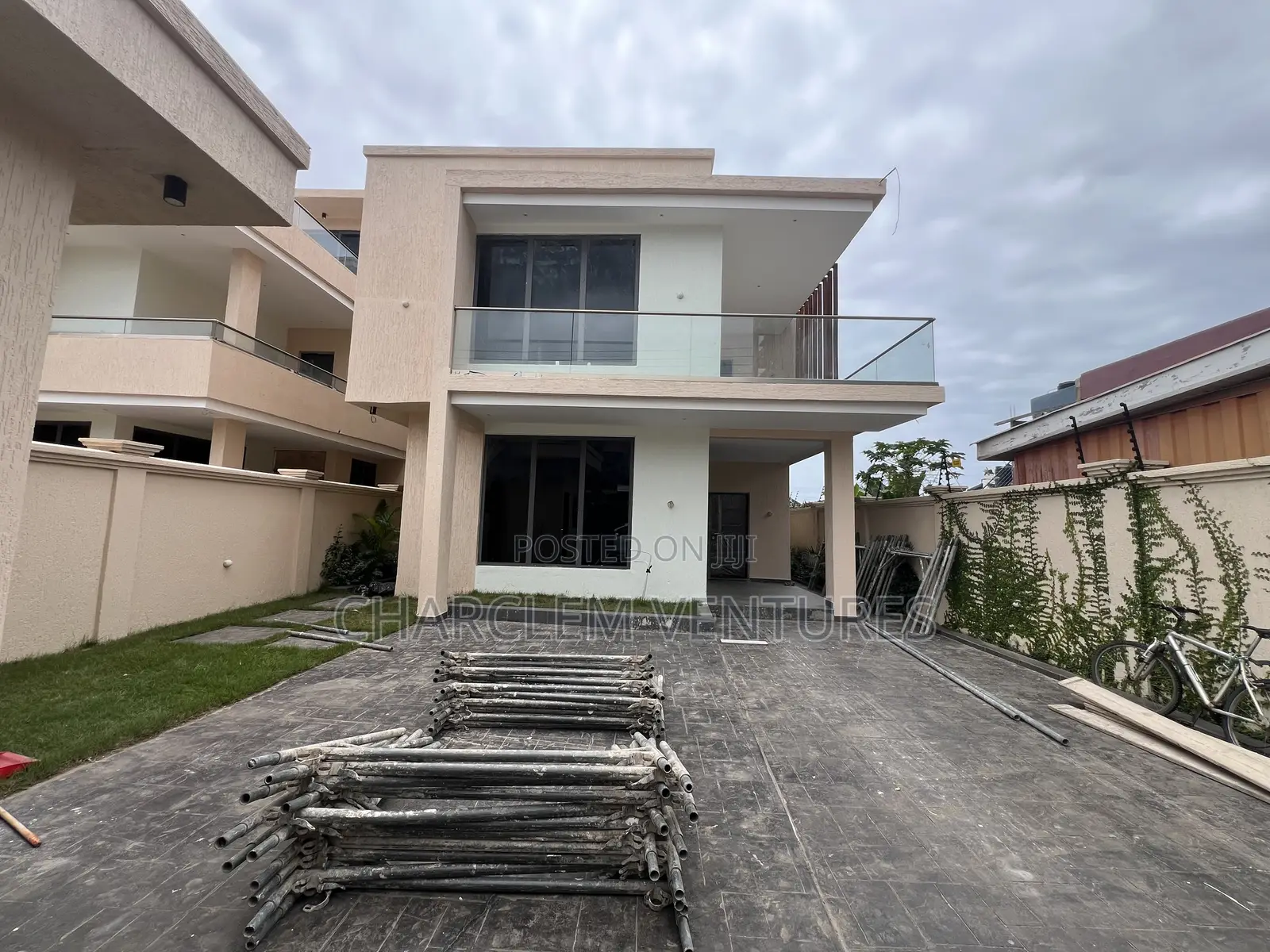 4bdrm House in Charclem Ventures, Accra Metropolitan for sale in Accra Metropolitan