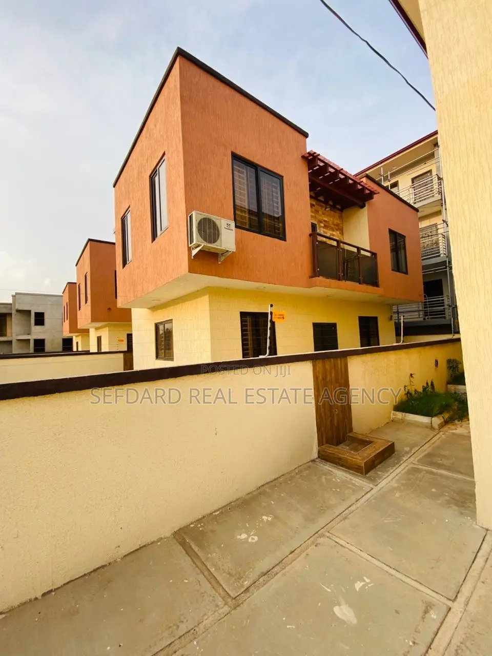 2bdrm Duplex in The Mall for rent in The Mall