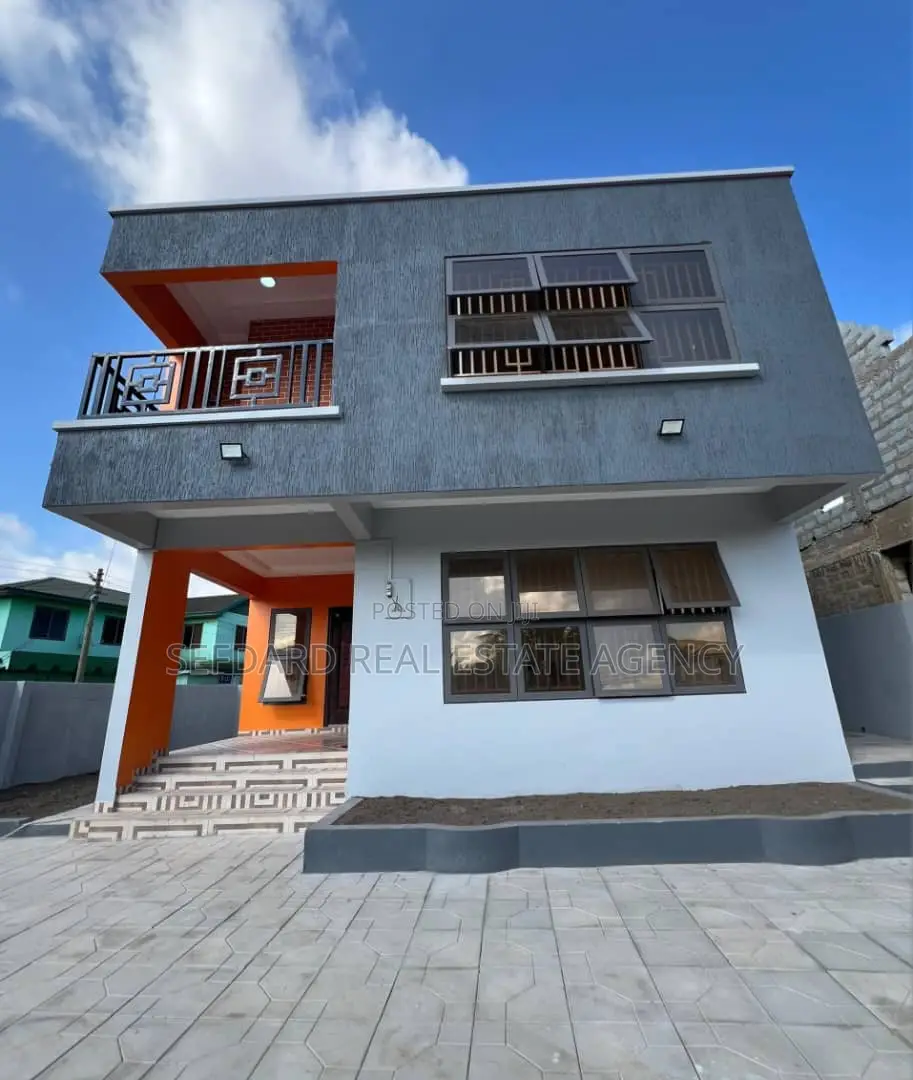 4bdrm House in Haatso for sale in Haatso