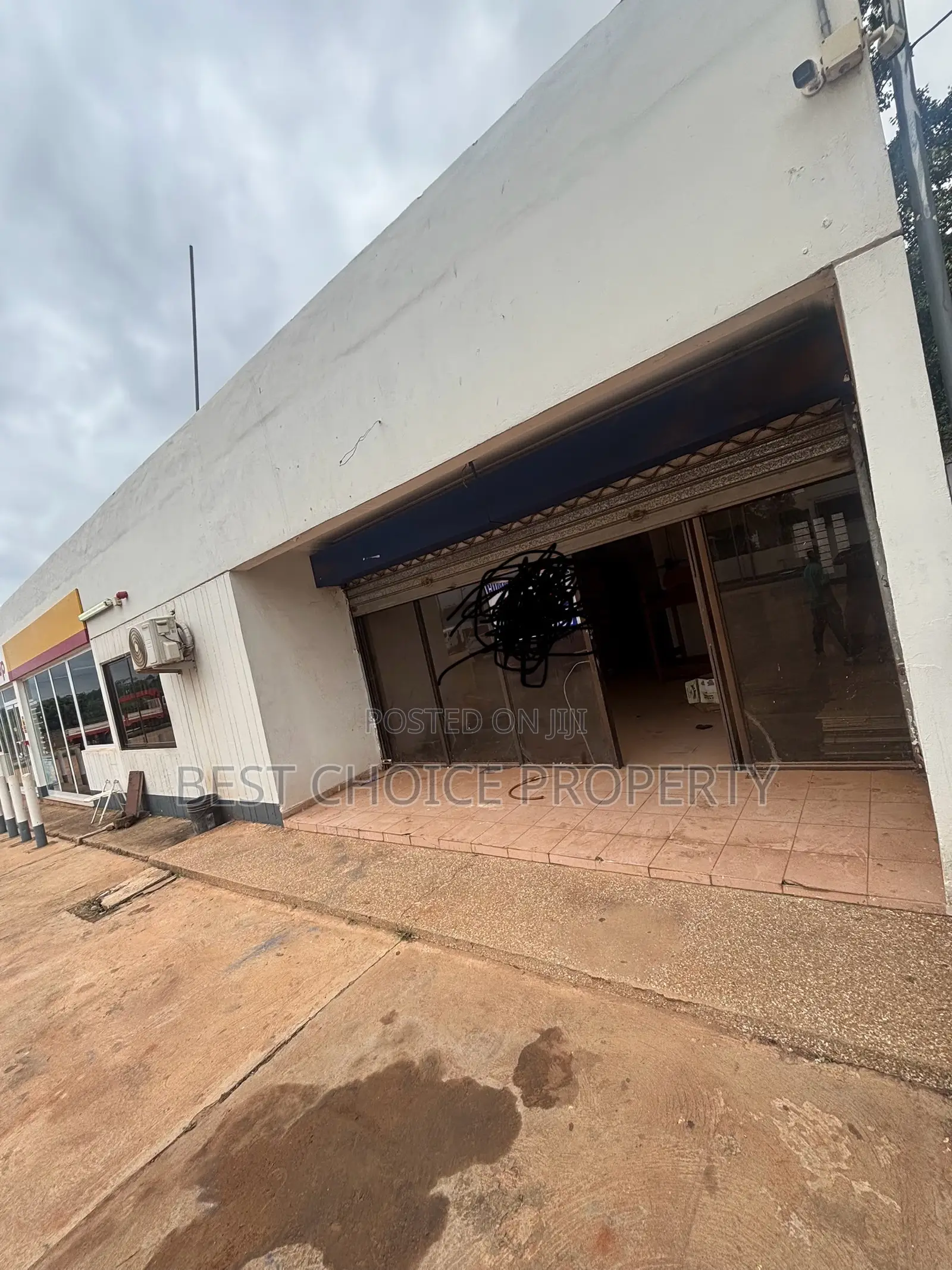 Office Space for Rent at Adenta Dodowa Road in Frafraha