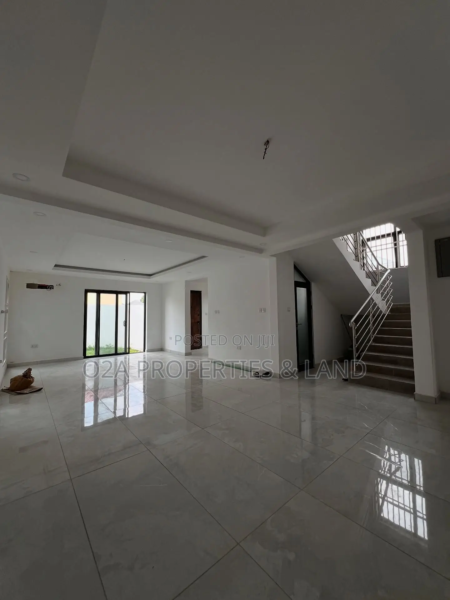 4bdrm House in East Legon, American House for sale in American House