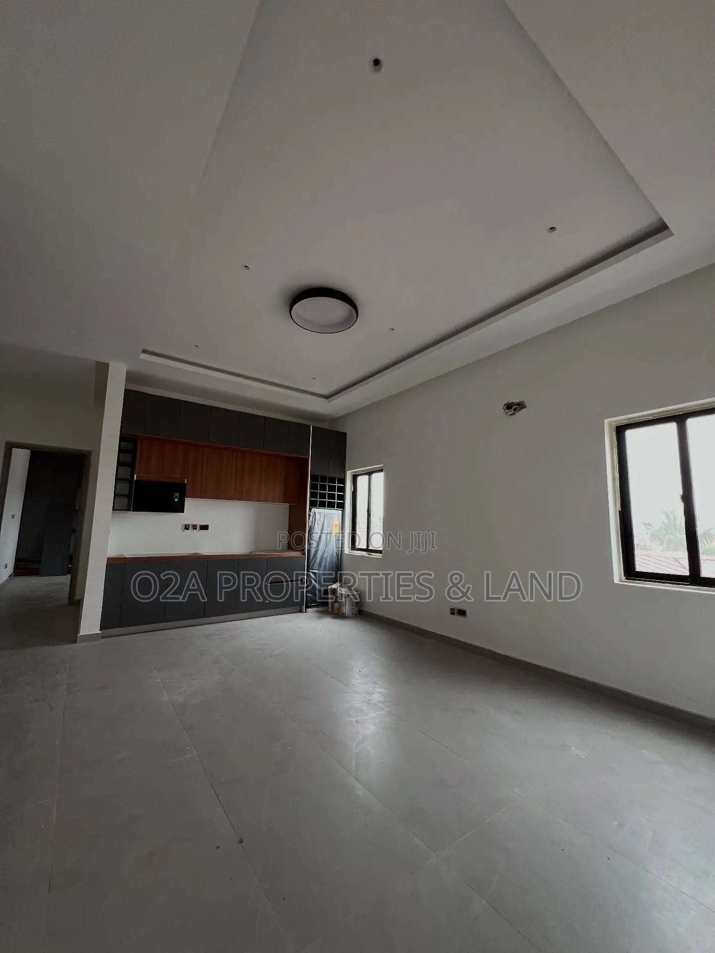 5bdrm House in Adenta, Barrier for sale in Barrier