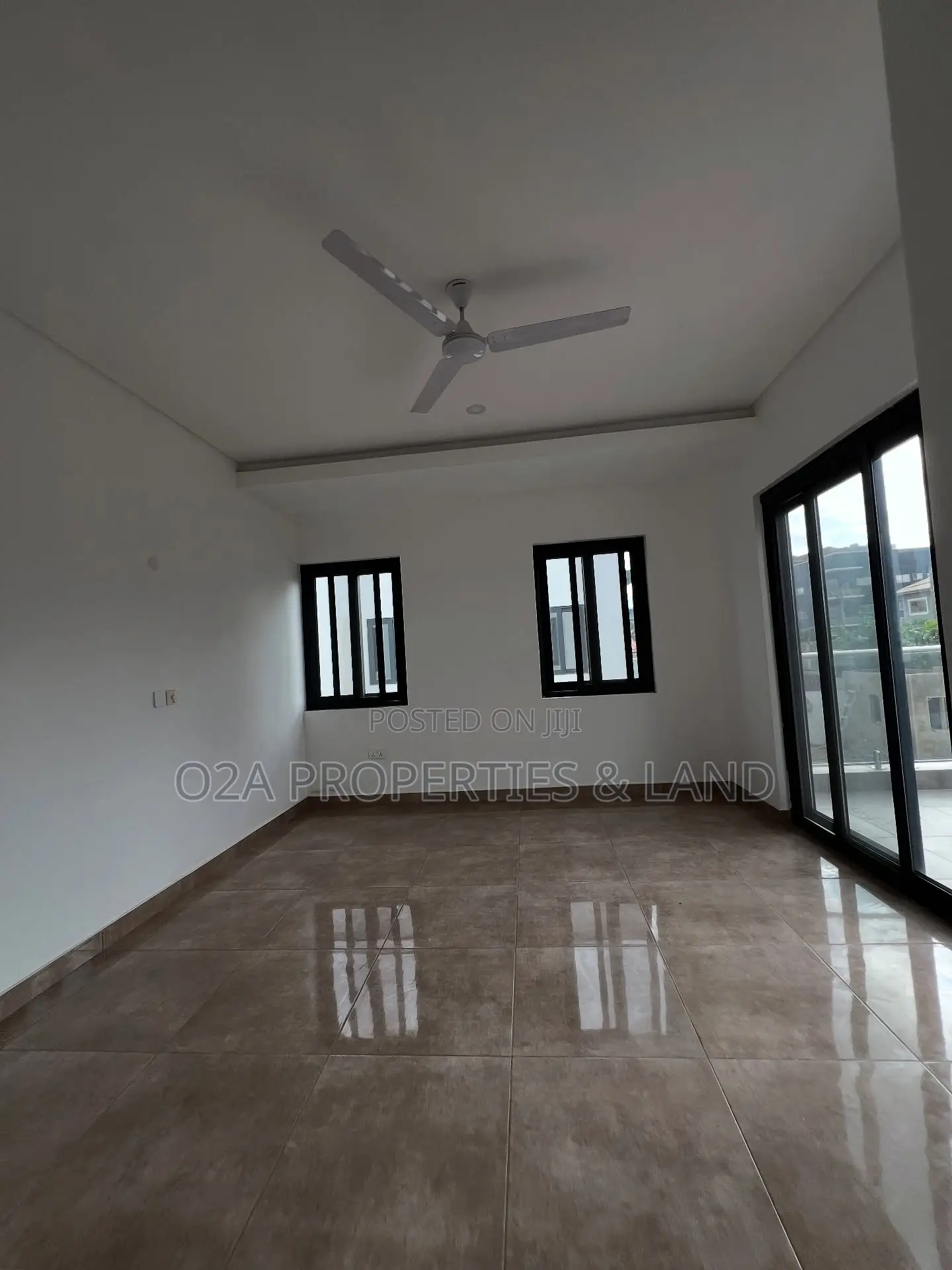 5bdrm House in Adjiringanor, Otano for sale in Otano