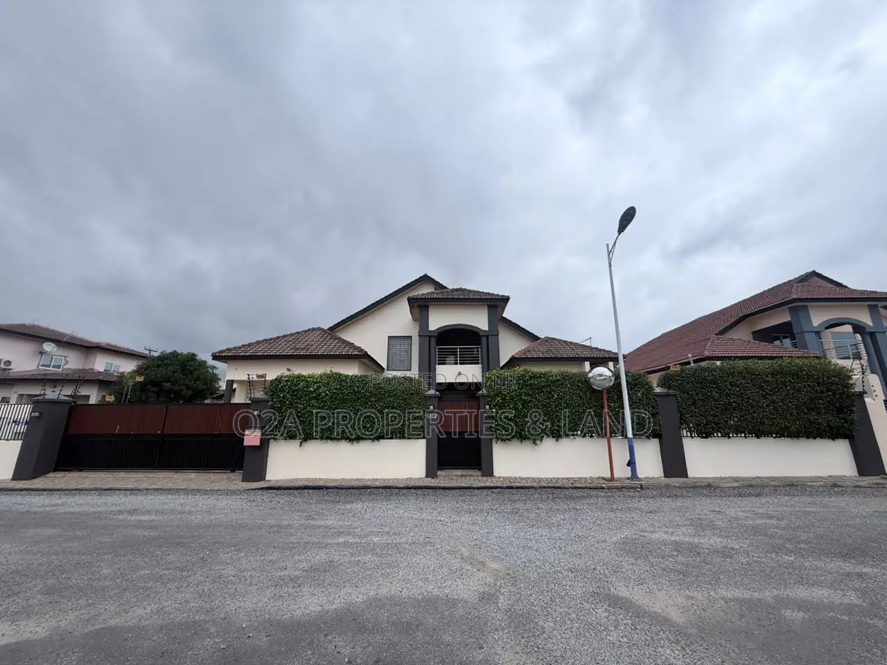 4bdrm House in East Airport for rent in Airport Residential Area