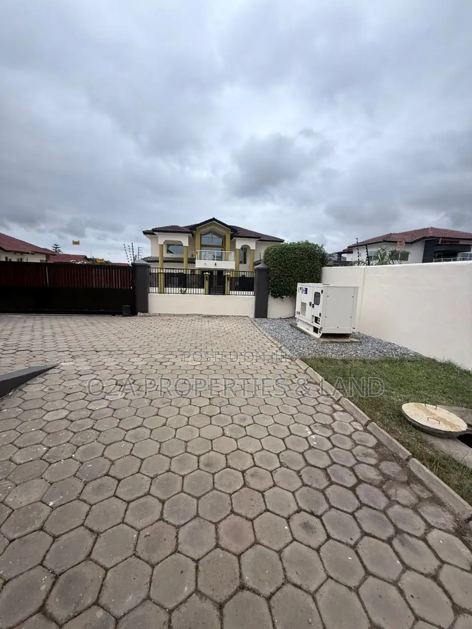 4bdrm House in East Airport for rent in Airport Residential Area