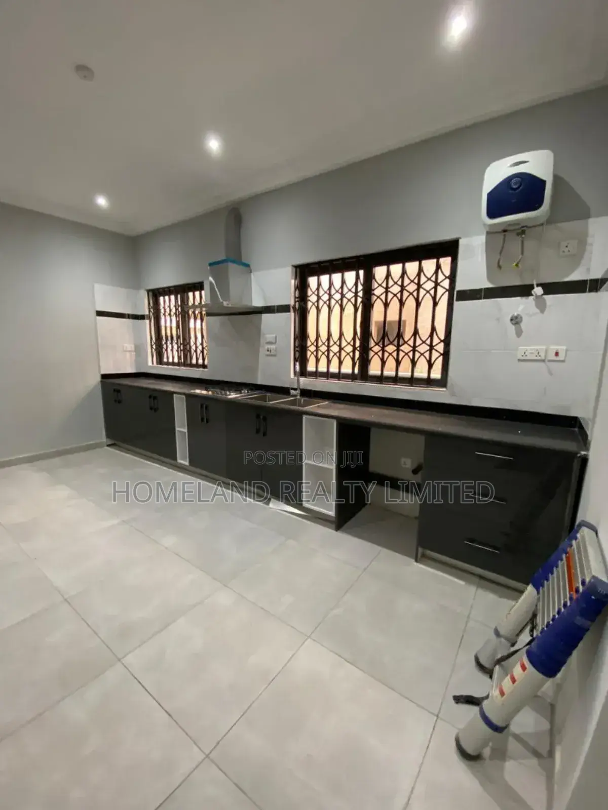 4bdrm Townhouse / Terrace in Total, Haatso for rent in Haatso
