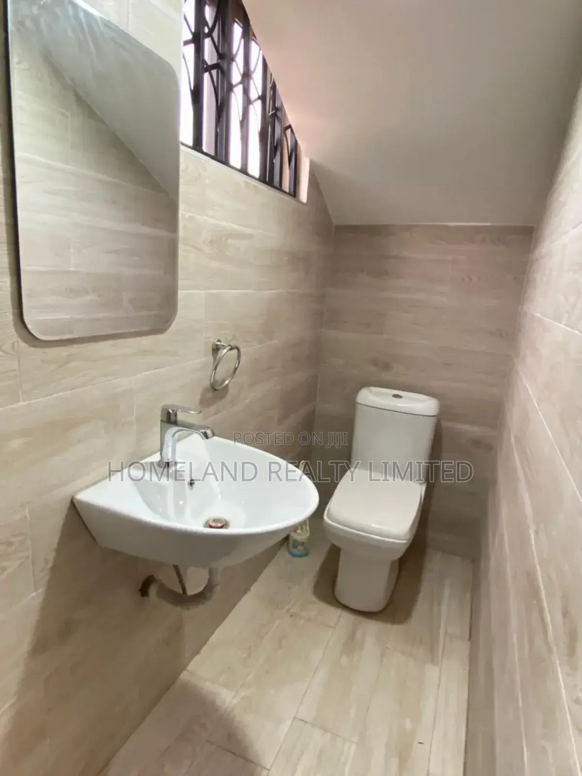 4bdrm Townhouse / Terrace in Total, Haatso for rent in Haatso