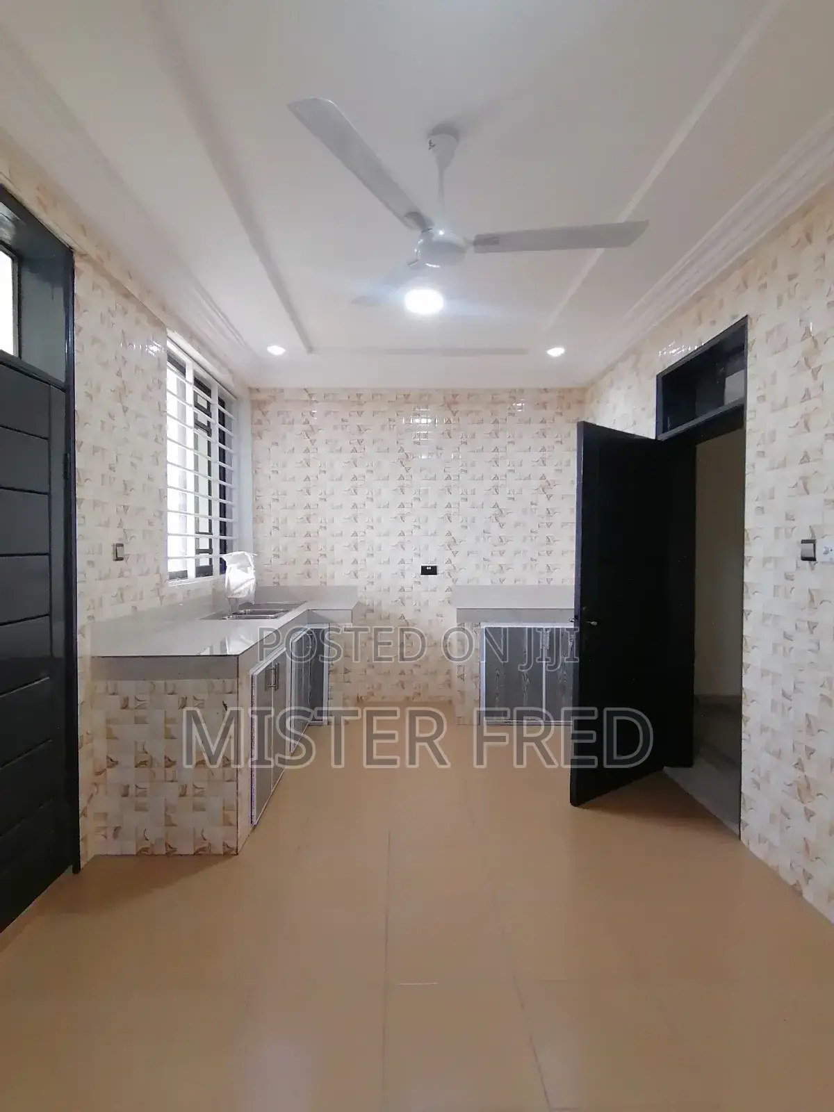 2bdrm Apartment in Barrier Kokrobite, Weija for rent in Weija