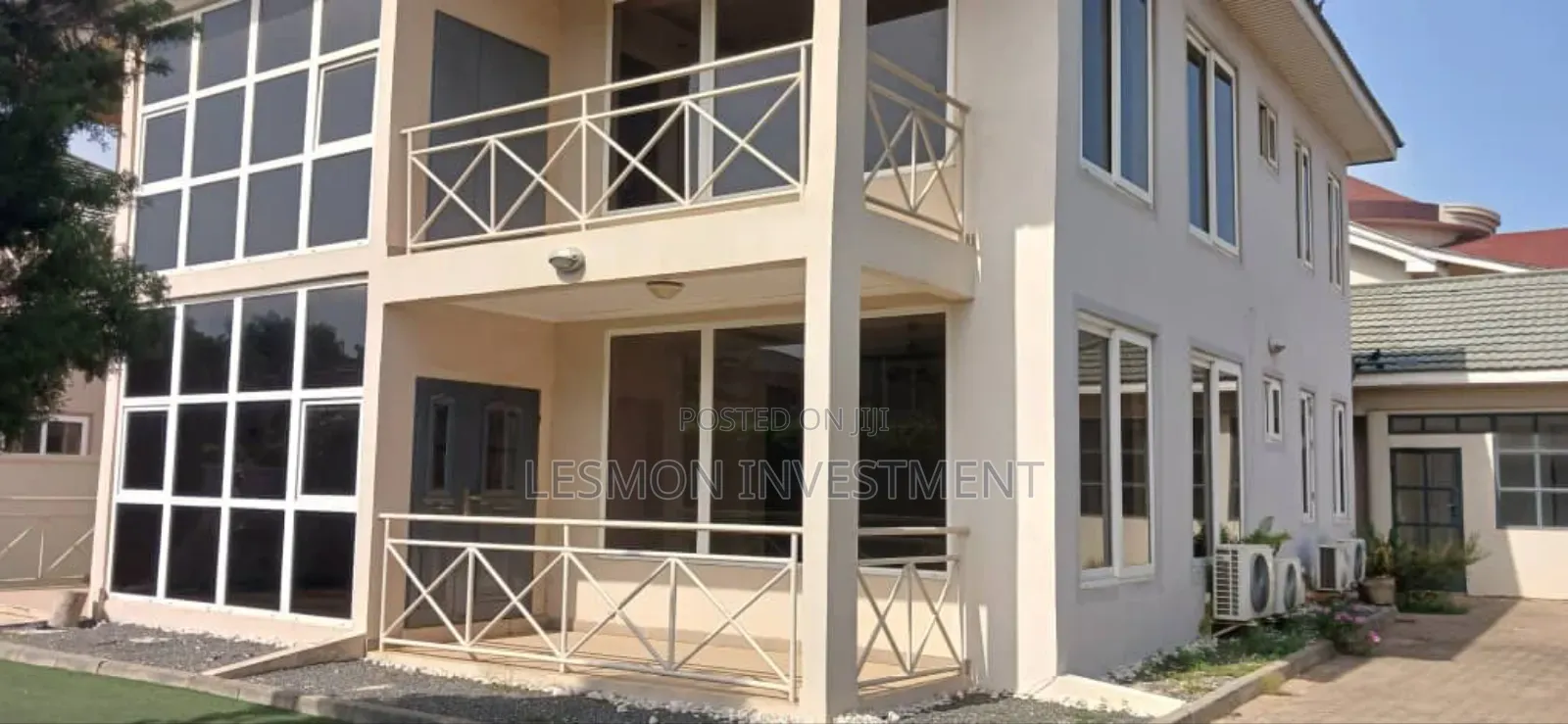 4bdrm Duplex in Cantonments for sale in Cantonments