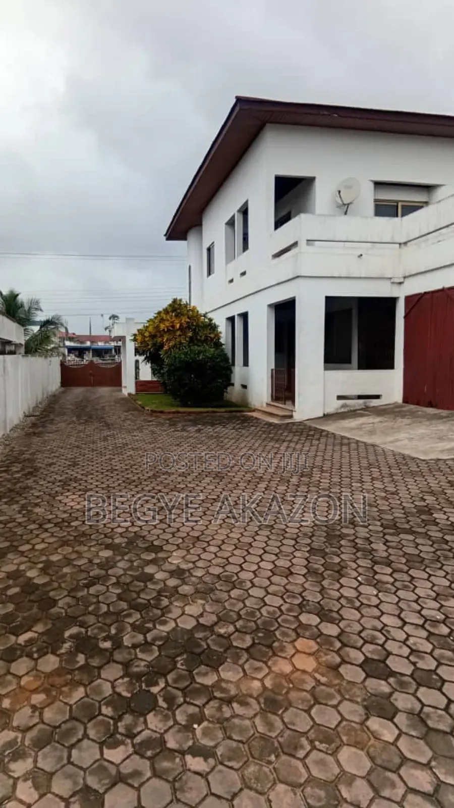 4bdrm House in Begye Akazon, Dome for sale in Dome