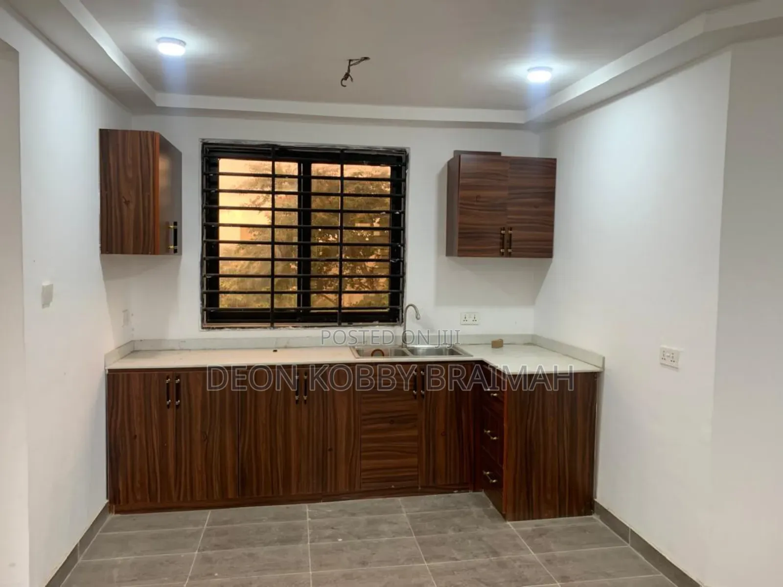 2bdrm Apartment in Right Properties, Adenta for sale in Adenta