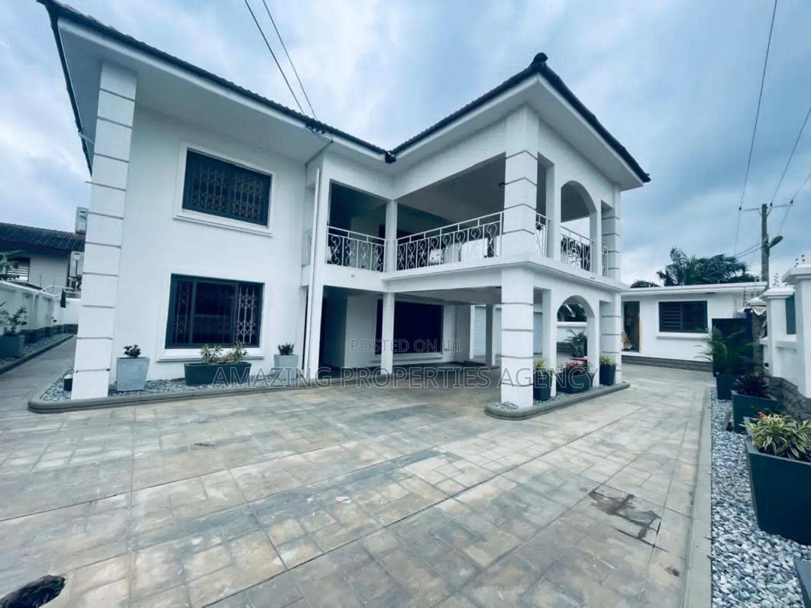 5bdrm House in East Legon for rent in East Legon