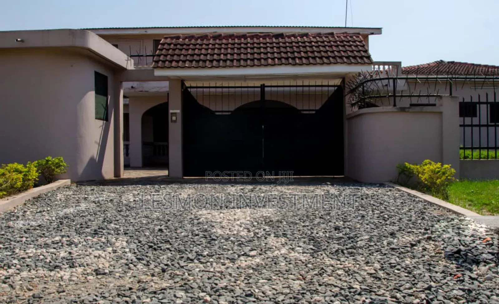 10bdrm House in Lesmon Investment, Takoradi for sale in Takoradi