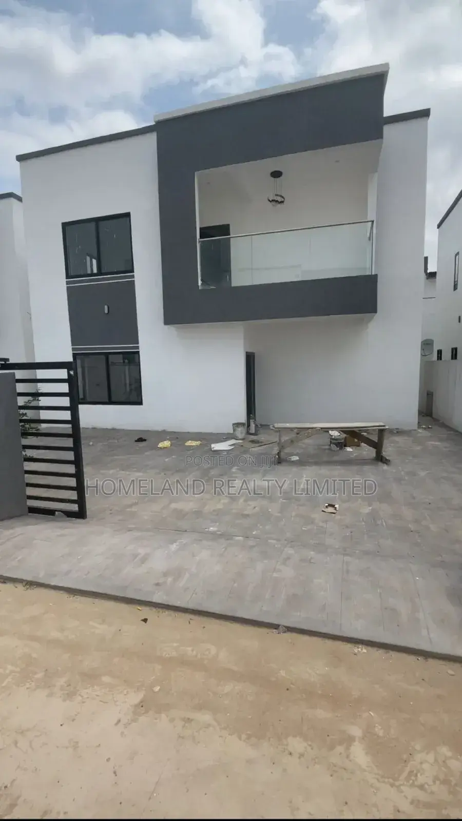 3bdrm Duplex in Oyarifa for sale in Oyarifa