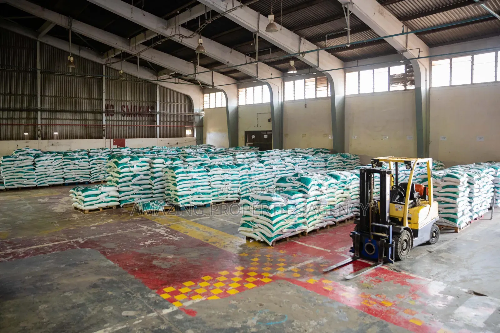 2500sqm Warehouse for Sale at Tema in Tema Metropolitan