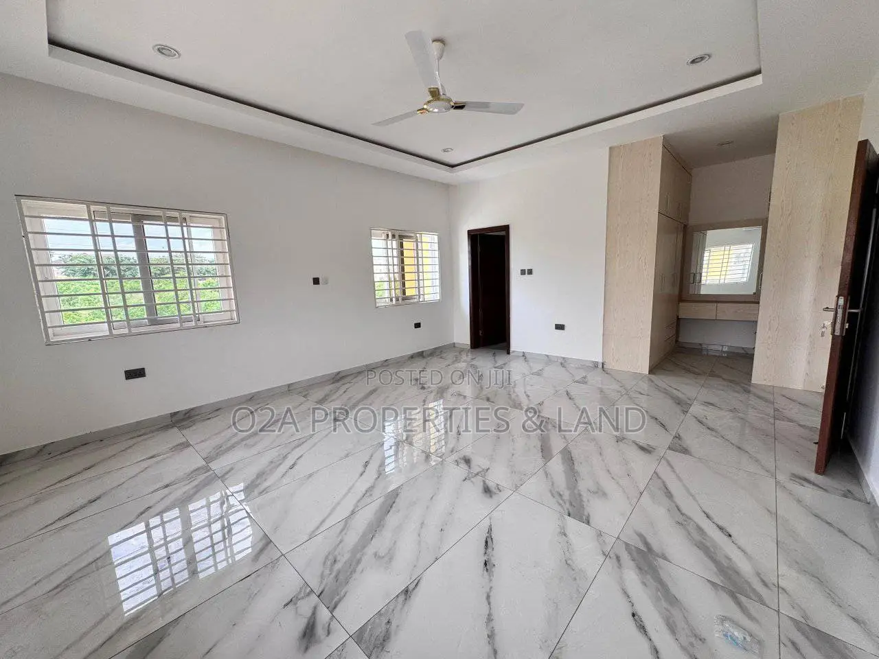 4bdrm House in Lakeside Estate for rent in Lake Side Estate