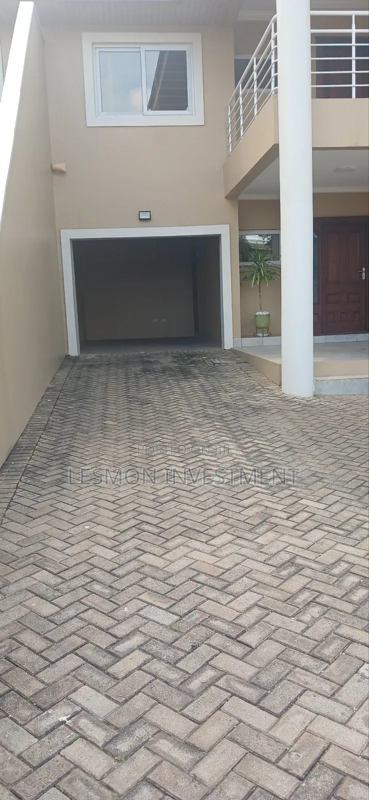 4bdrm House in East Airport, Papaye for rent in Papaye