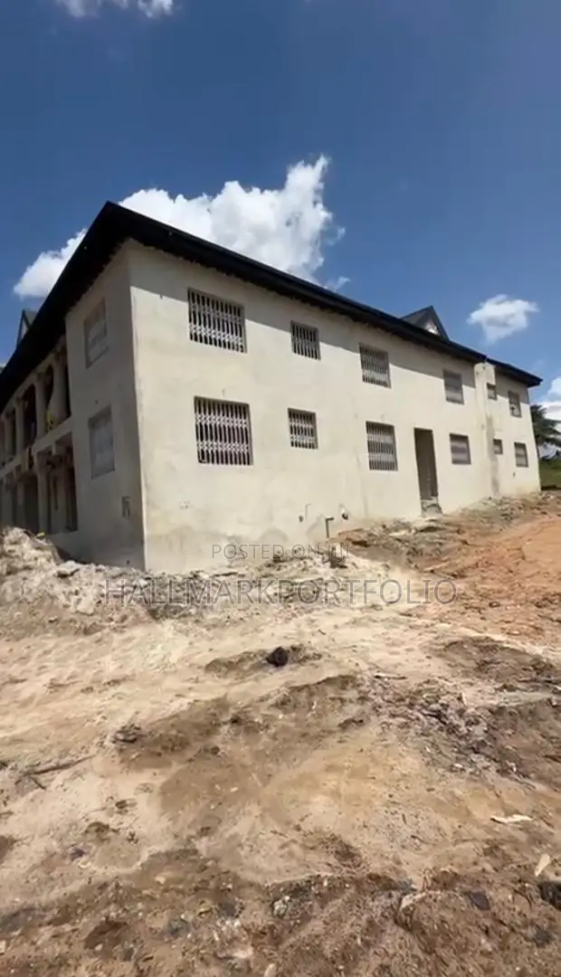 16bdrm Apartment in Asokore Mampong, Kumasi Metropolitan for sale in Kumasi Metropolitan