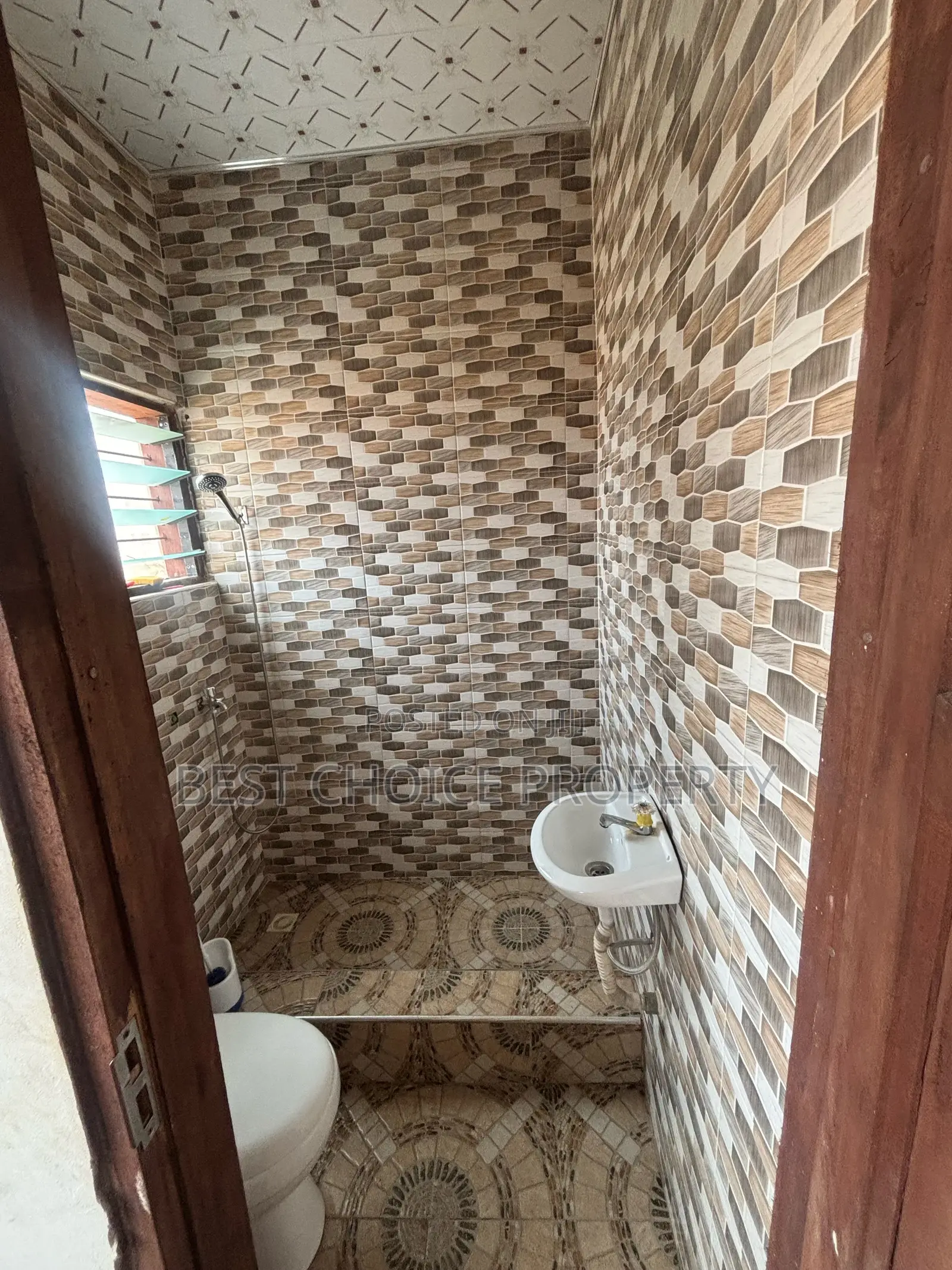 Single Room Sc Adenta Accountancy in Housing Down