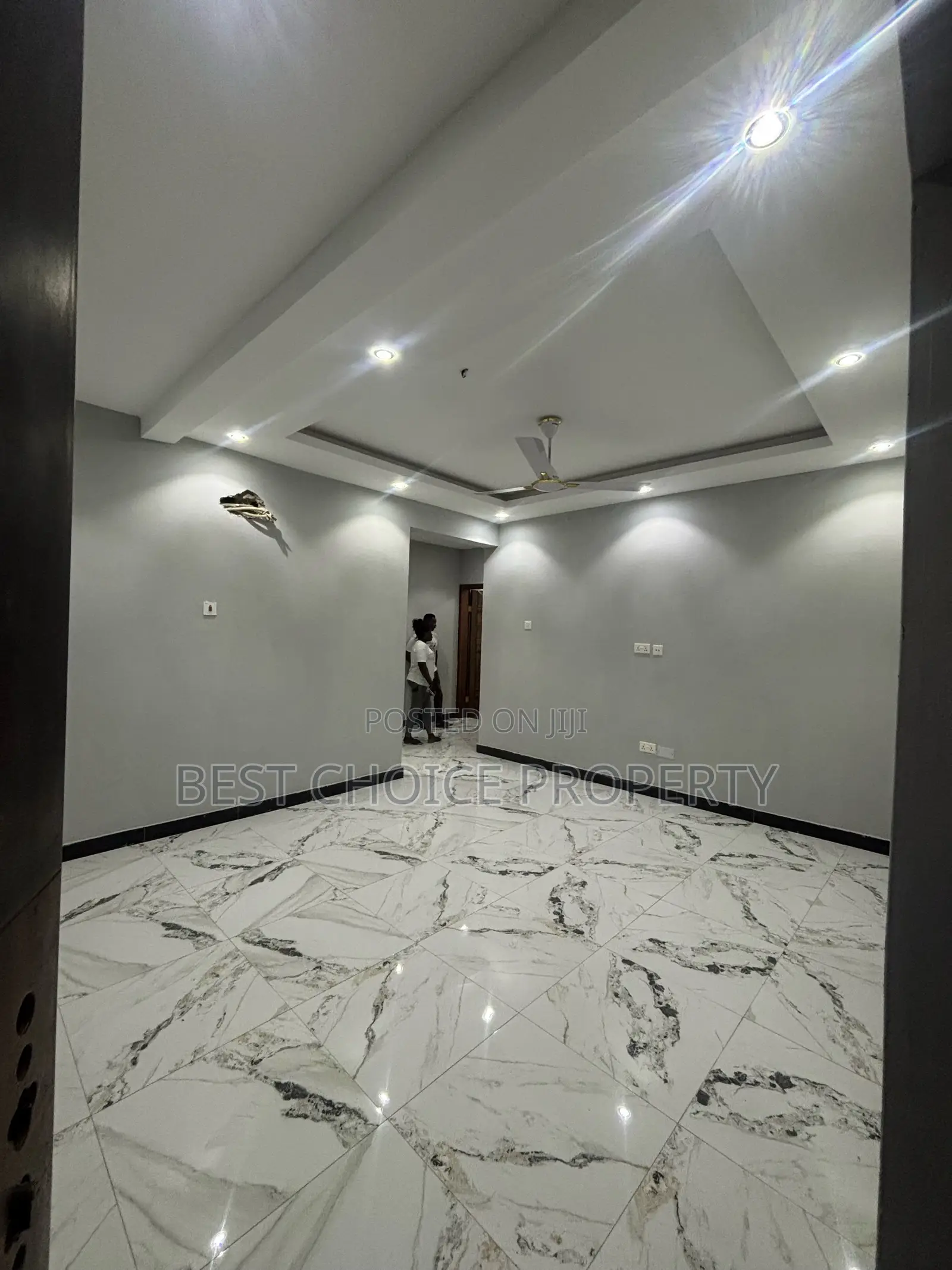 Ex Chamber and Hall for Rent at Madina in Madina