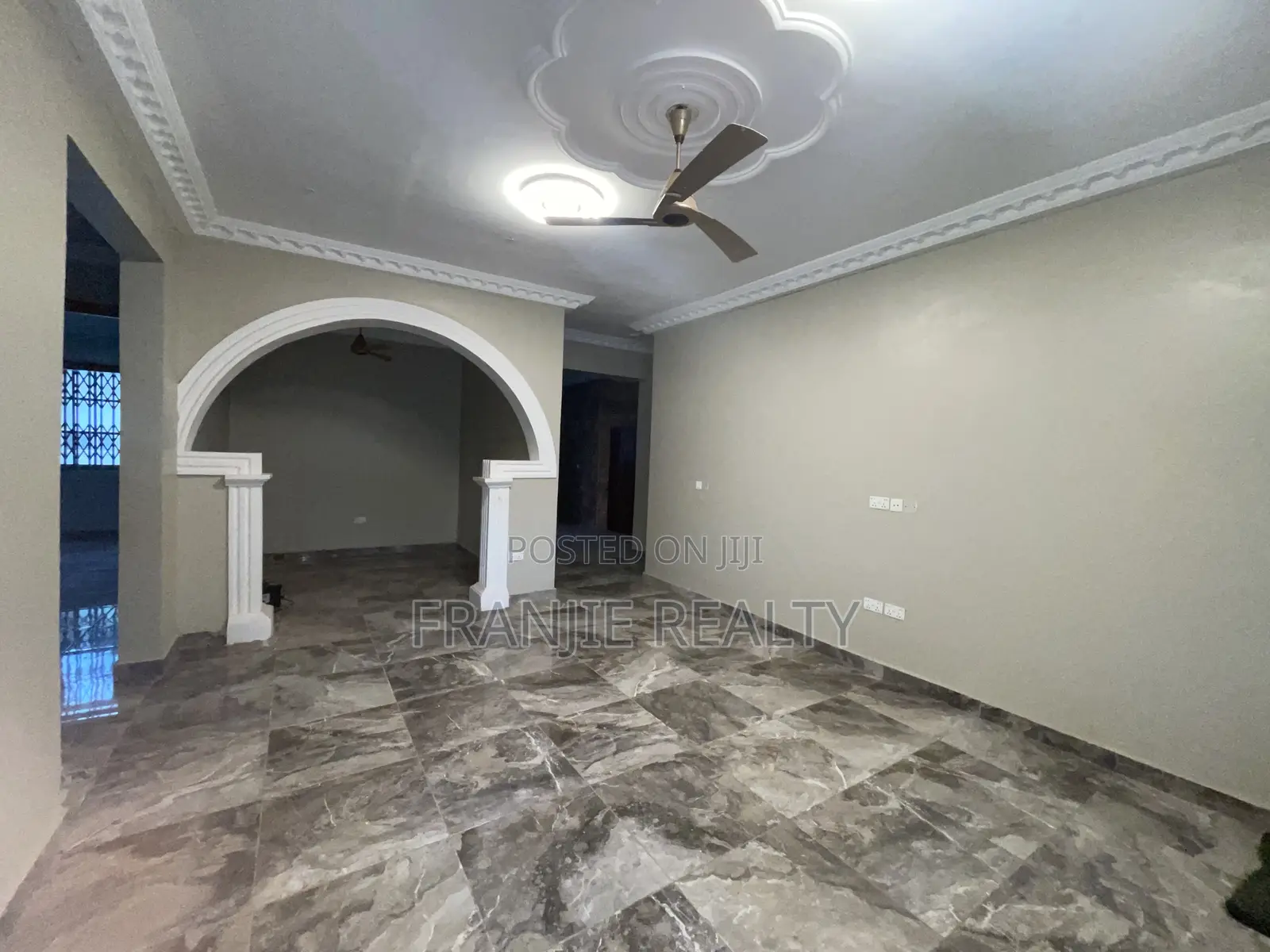 3bdrm Apartment in West Hills Mall Area for rent in West Hills Mall Area