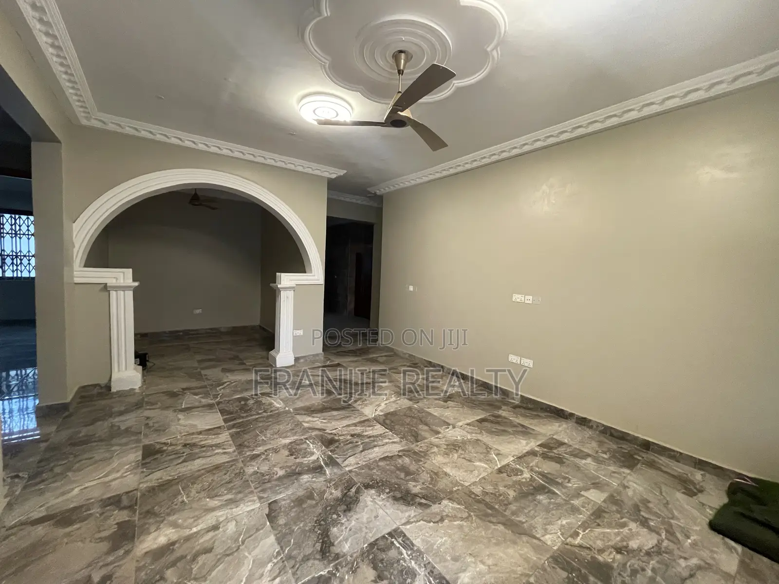 3bdrm Apartment in West Hills Mall Area for rent in West Hills Mall Area