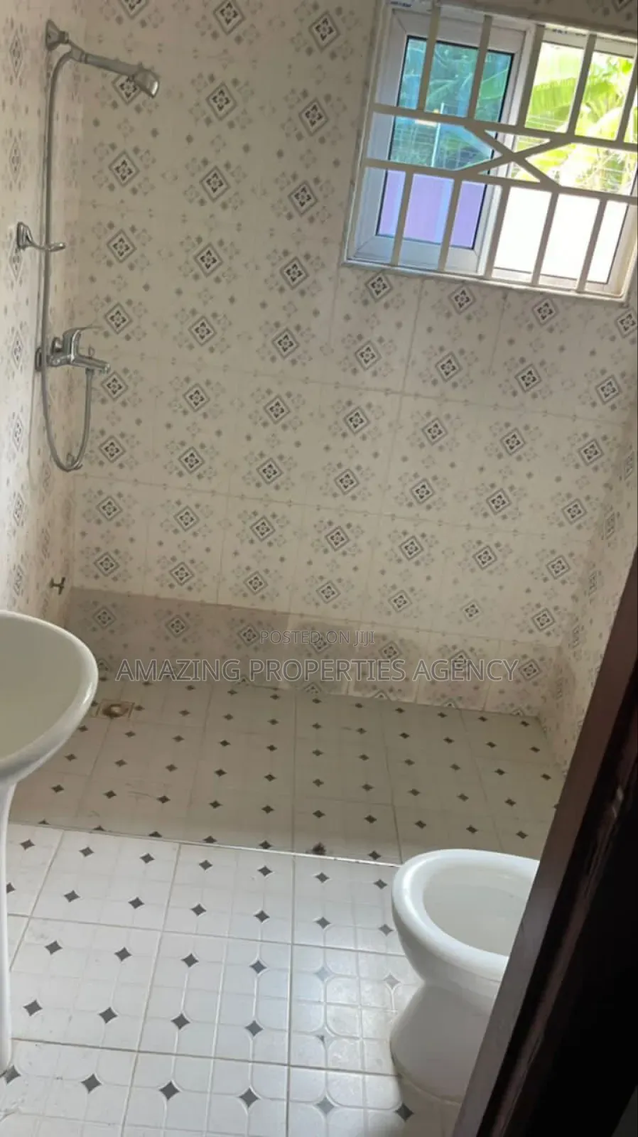 3bdrm House in Spintex for rent in Spintex
