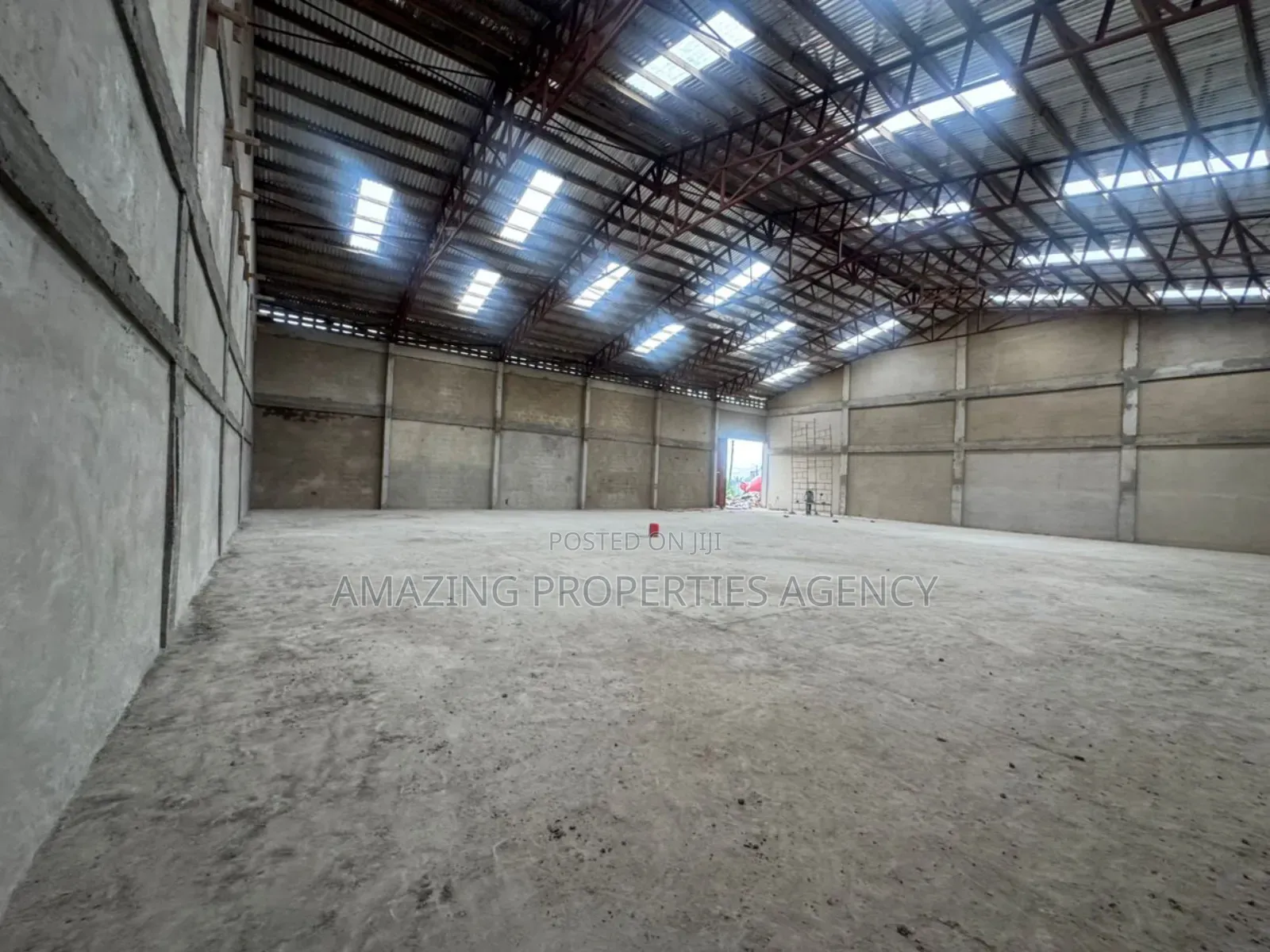 800sqm Warehouse for Rent at Tesano in Tesano