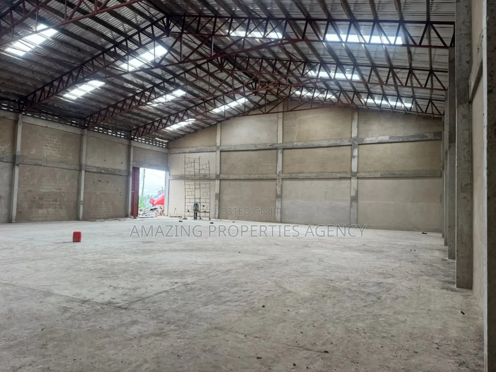 800sqm Warehouse for Rent at Tesano in Tesano