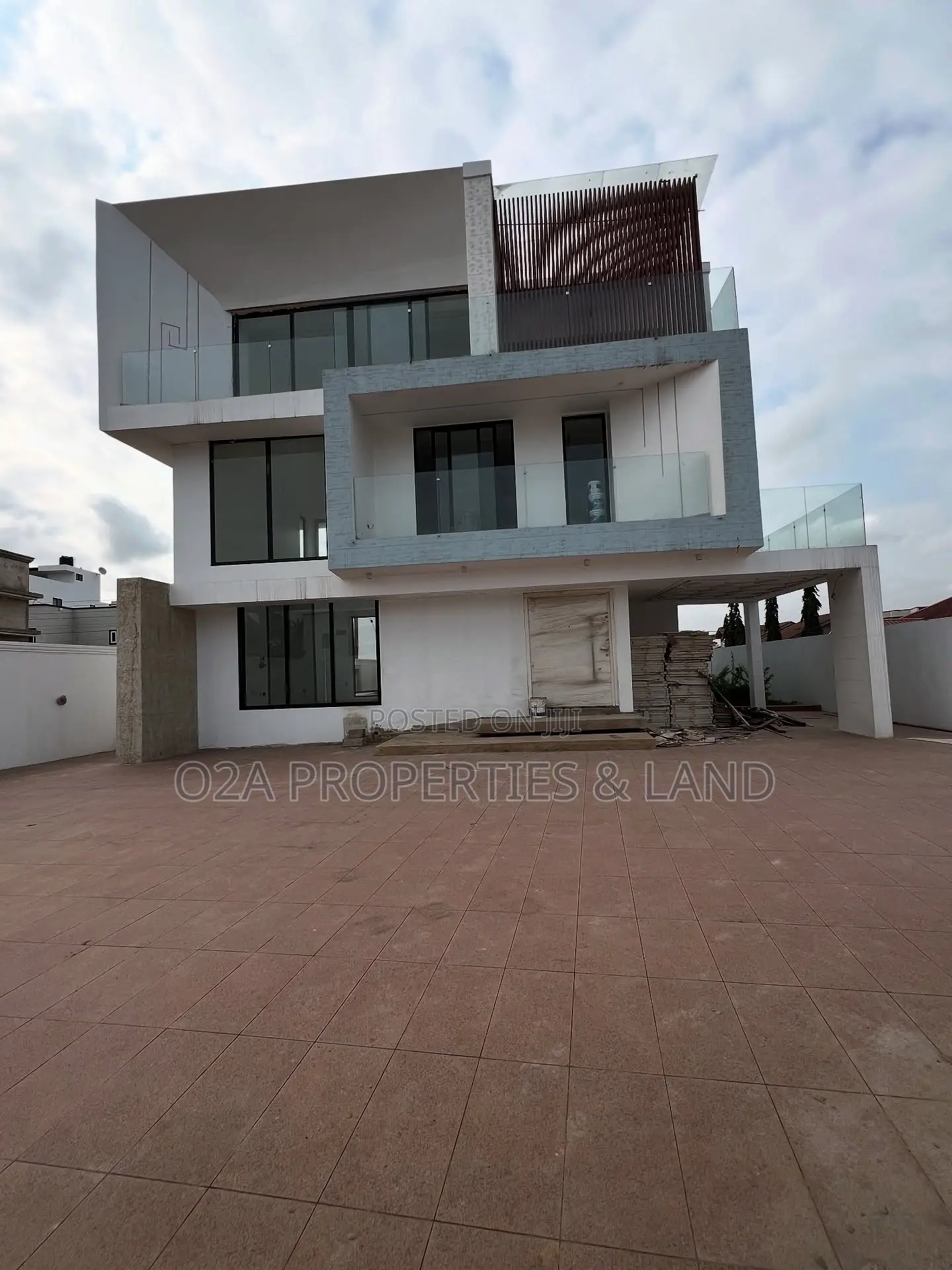 4bdrm House in Adjiringanor, Ability for sale in Ability