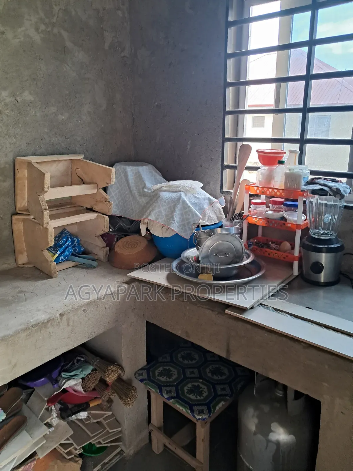3bdrm House in Cocobod, Amasaman for sale in Amasaman