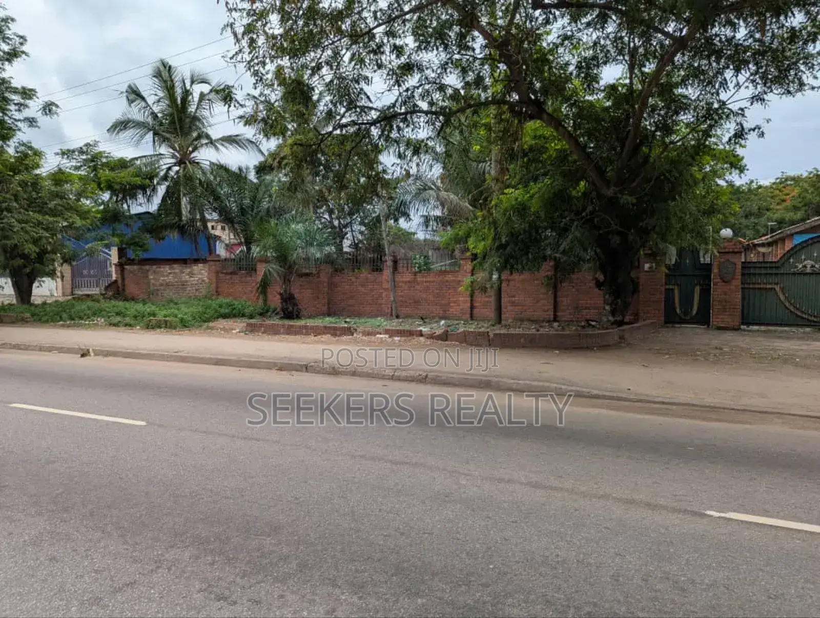 Land For Sale At Dzorwulu For Residential Or Commercial Purposes in Dzorwulu