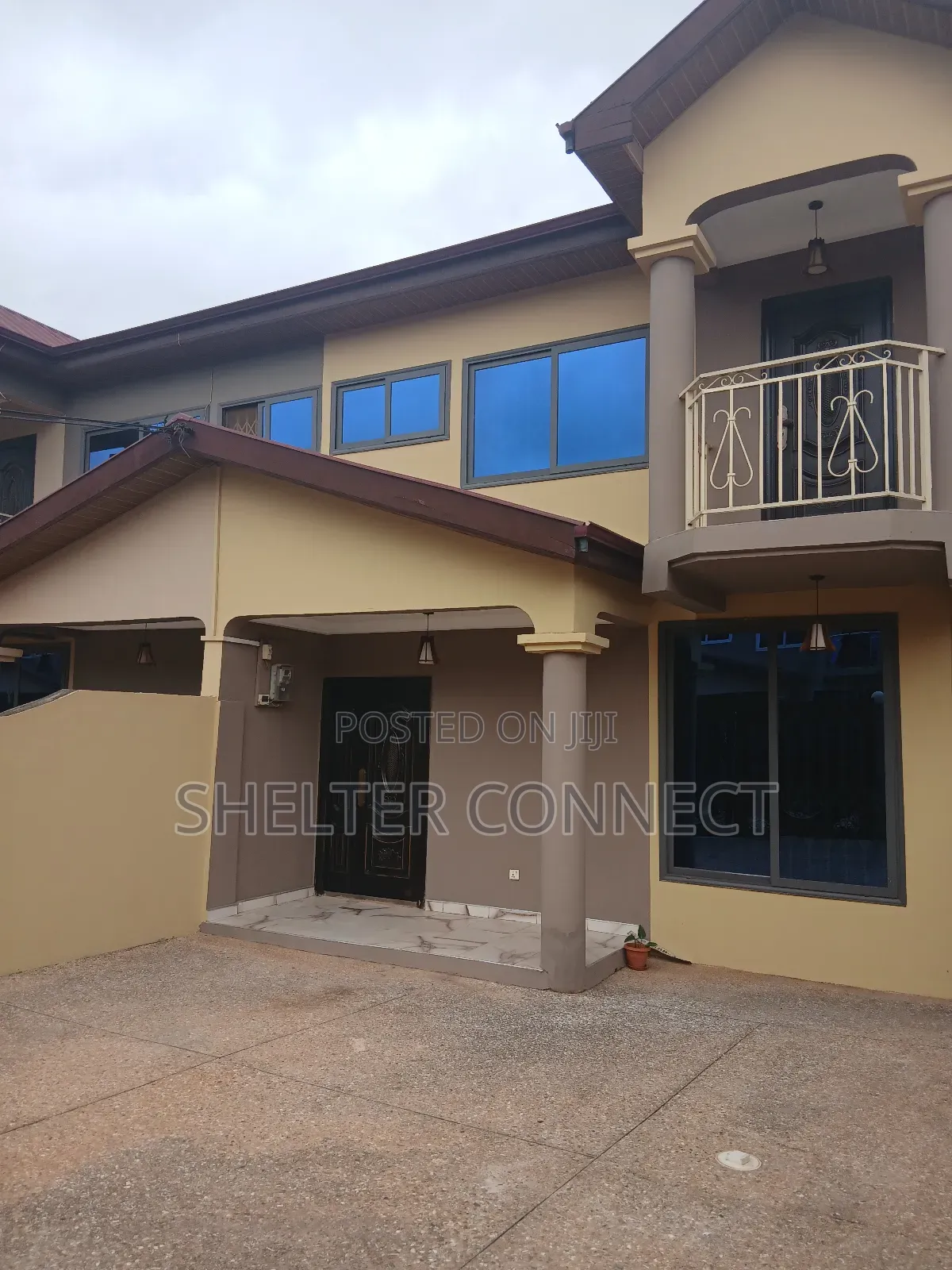 3bdrm Duplex in Abokobi for sale in Abokobi