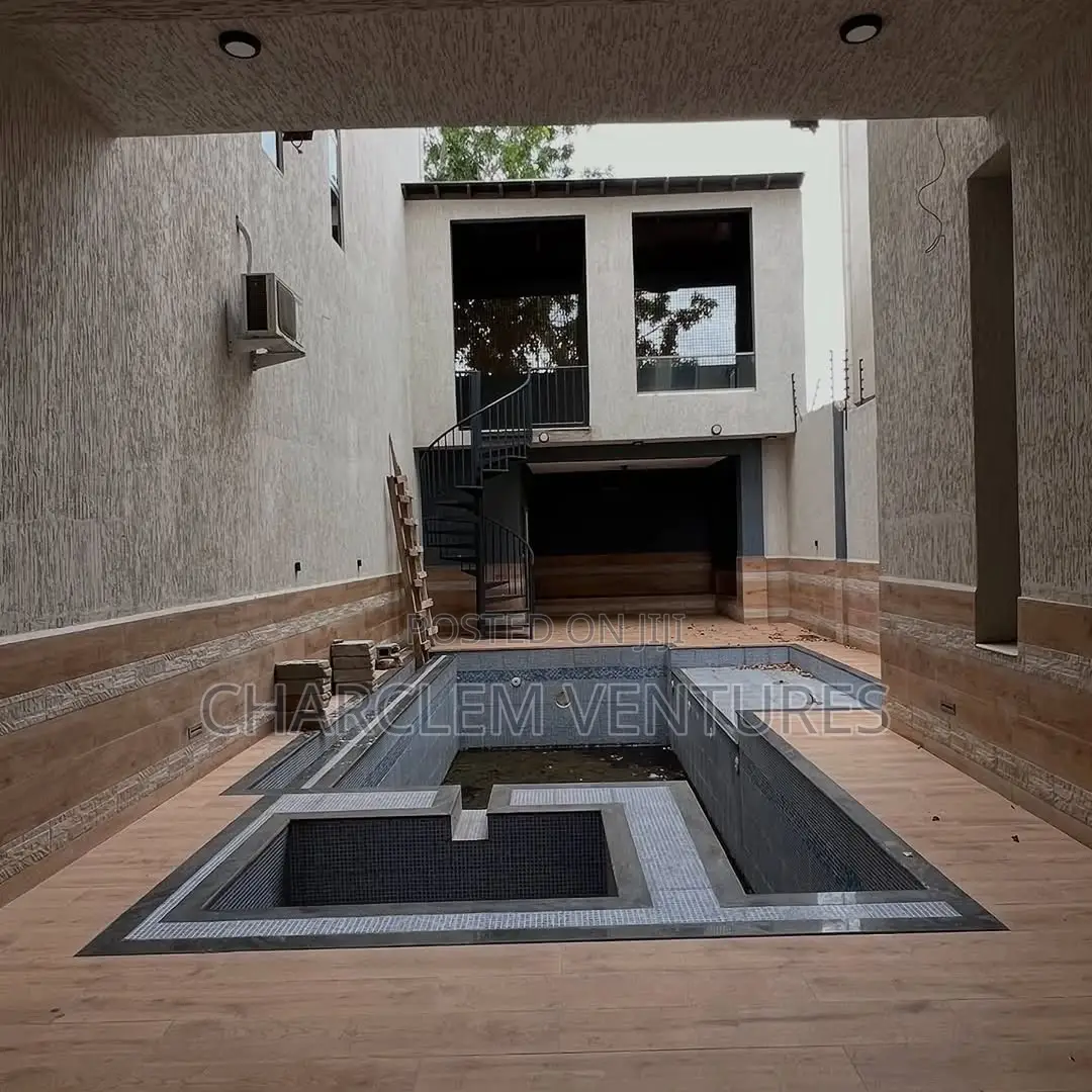 5bdrm House in Charclem Ventures, Accra Metropolitan for sale in Accra Metropolitan