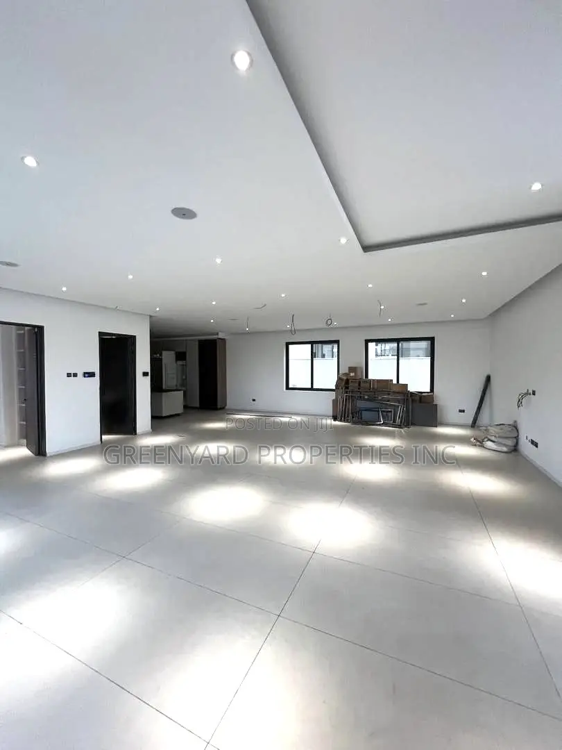 5bdrm Mansion in Cantonments for sale in Cantonments