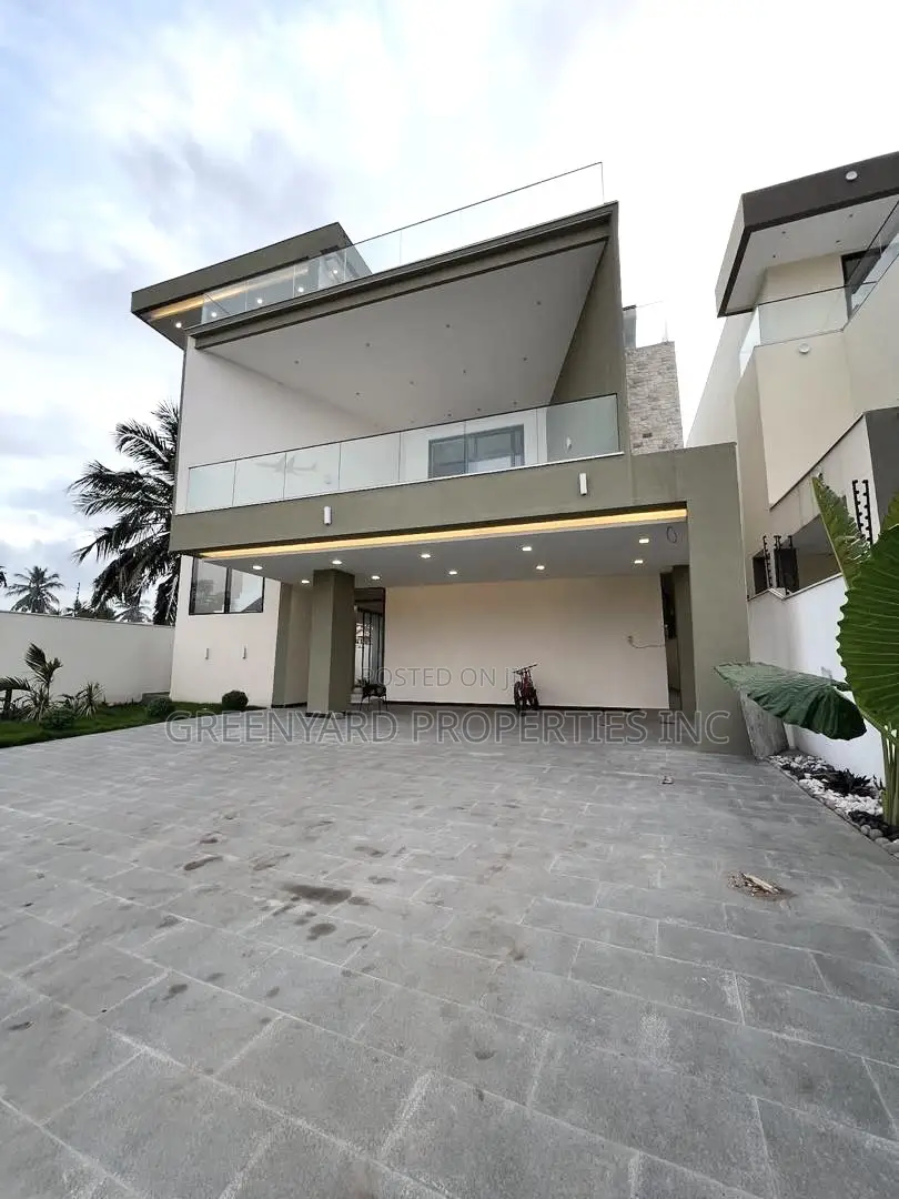5bdrm Mansion in Cantonments for sale in Cantonments