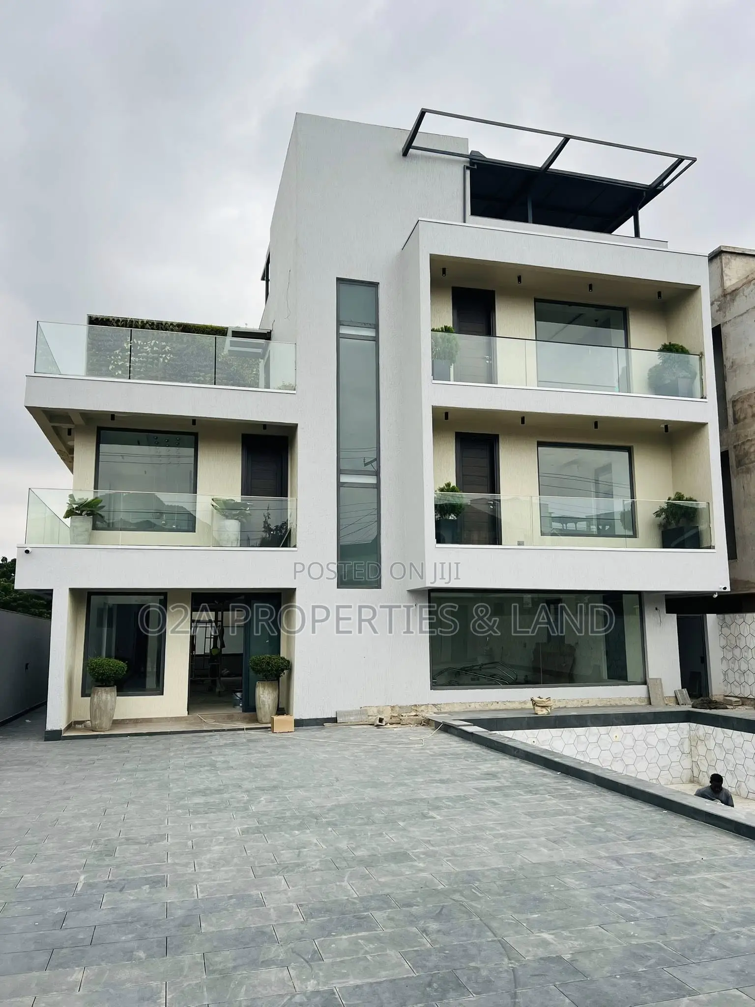 5bdrm House in Adjiringanor ,, Otano for sale in Otano