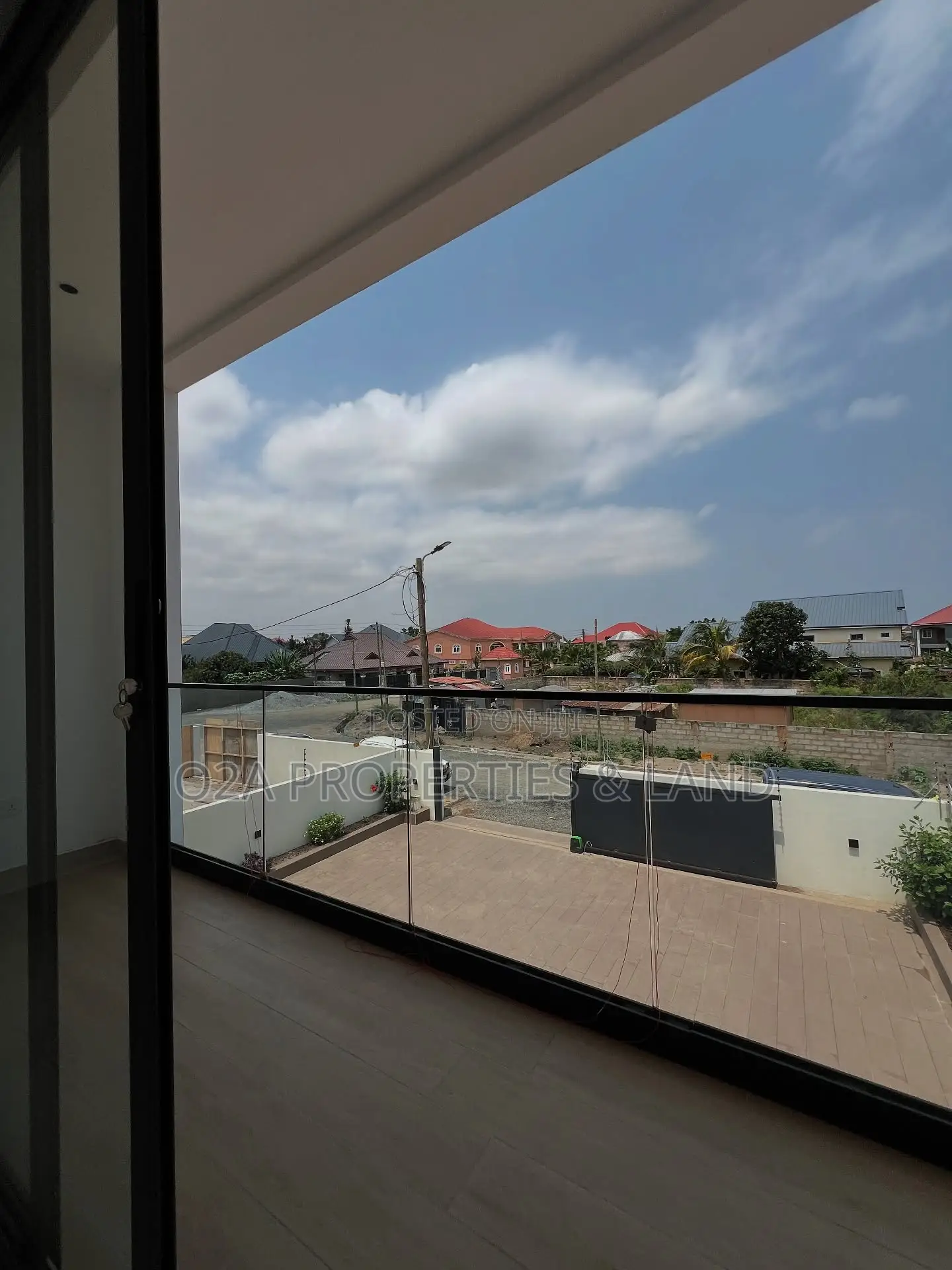 5bdrm House in Adjiringanor, Otano for sale in Otano