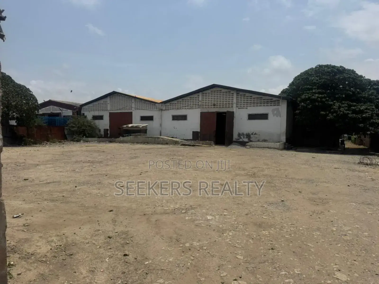 Warehouse for Rent at Dzorwulu in Dzorwulu