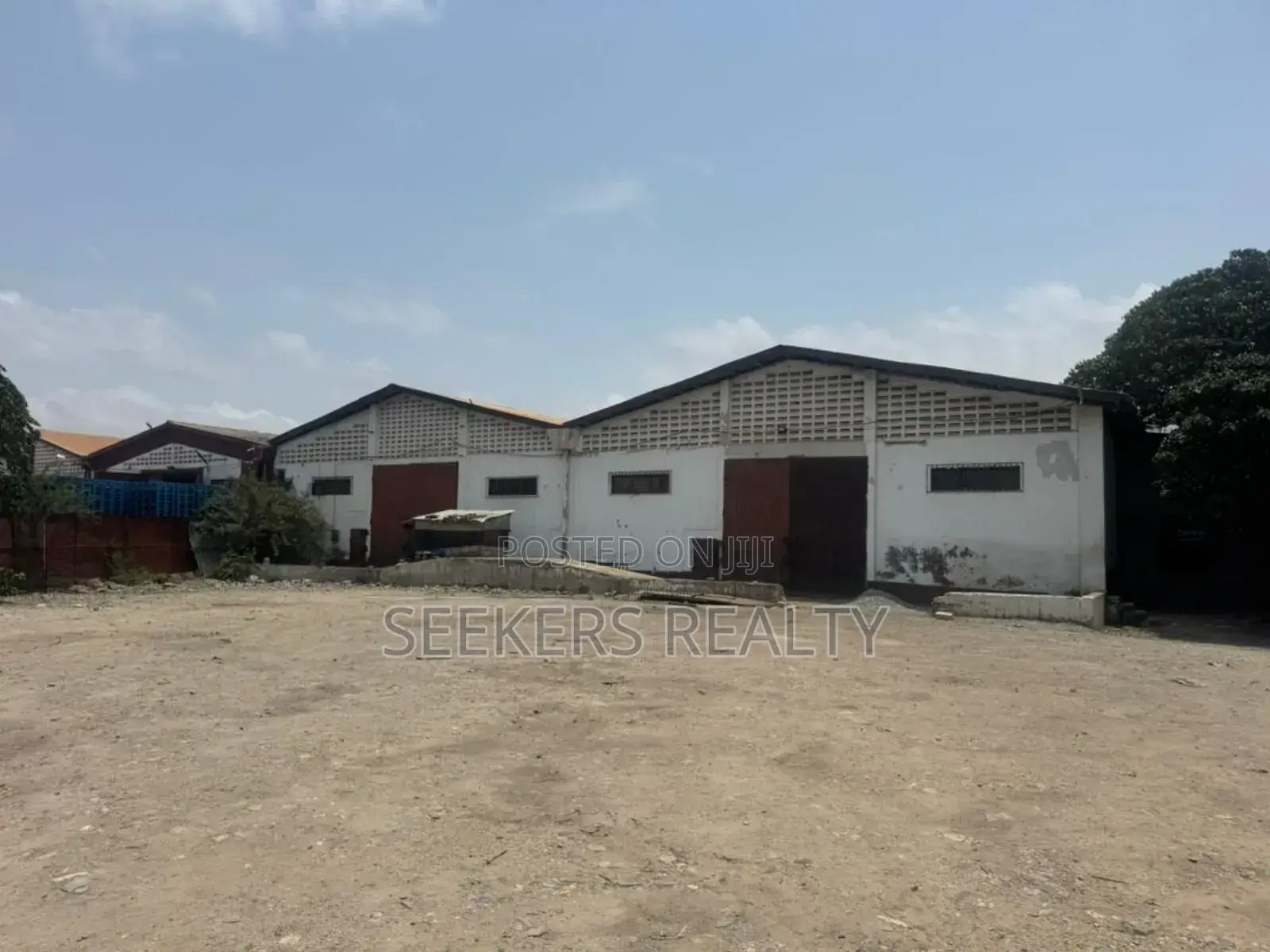 Warehouse for Rent at Dzorwulu in Dzorwulu