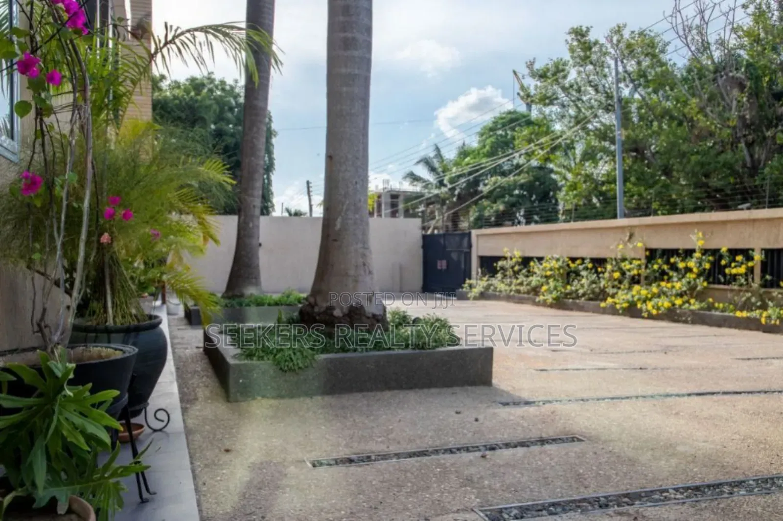 Furnished 4bdrm House in Seekers Realty, North Ridge for rent in North Ridge