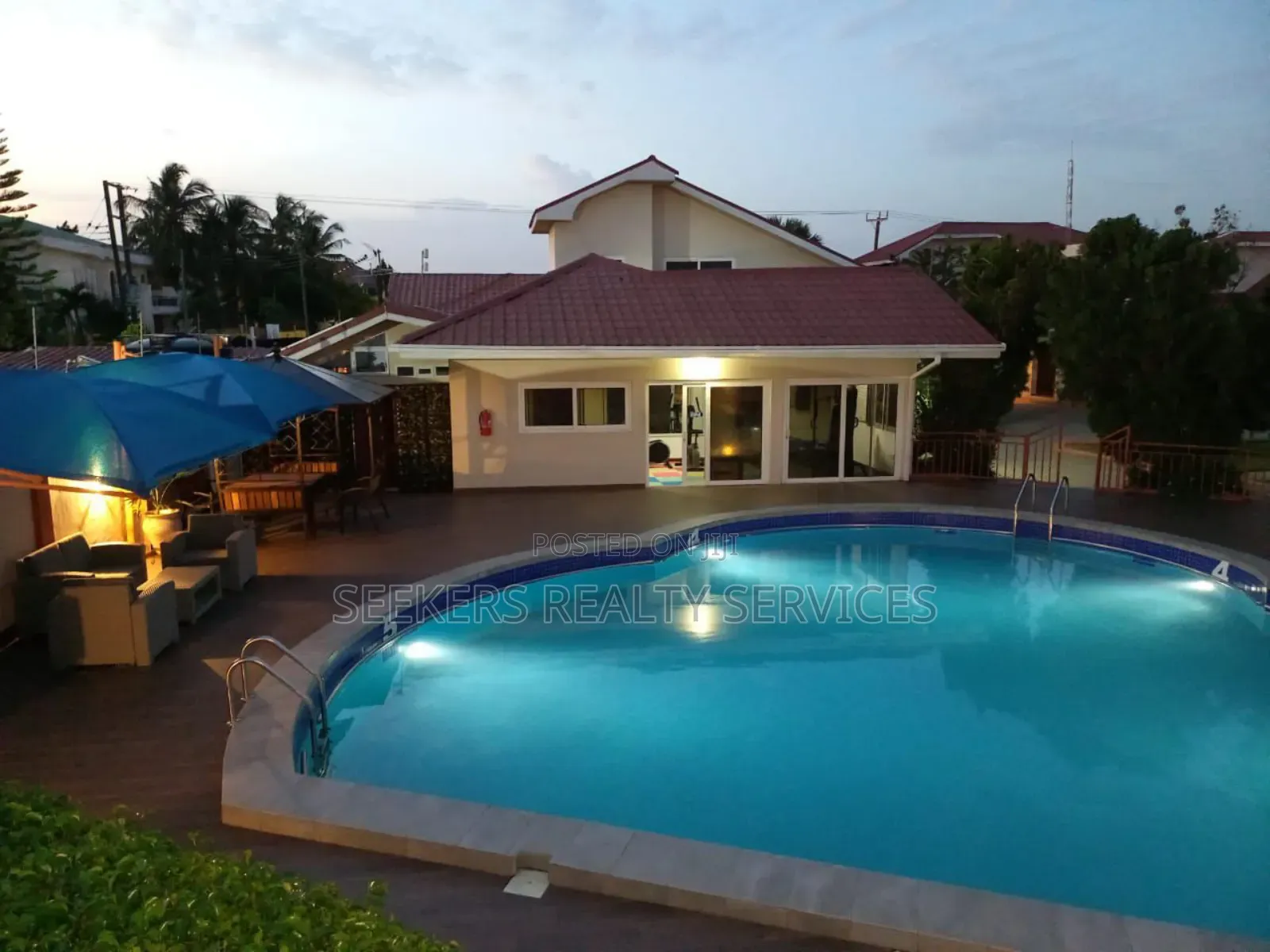 Furnished 3bdrm Townhouse / Terrace in Seekers Realty, East Legon in East Legon
