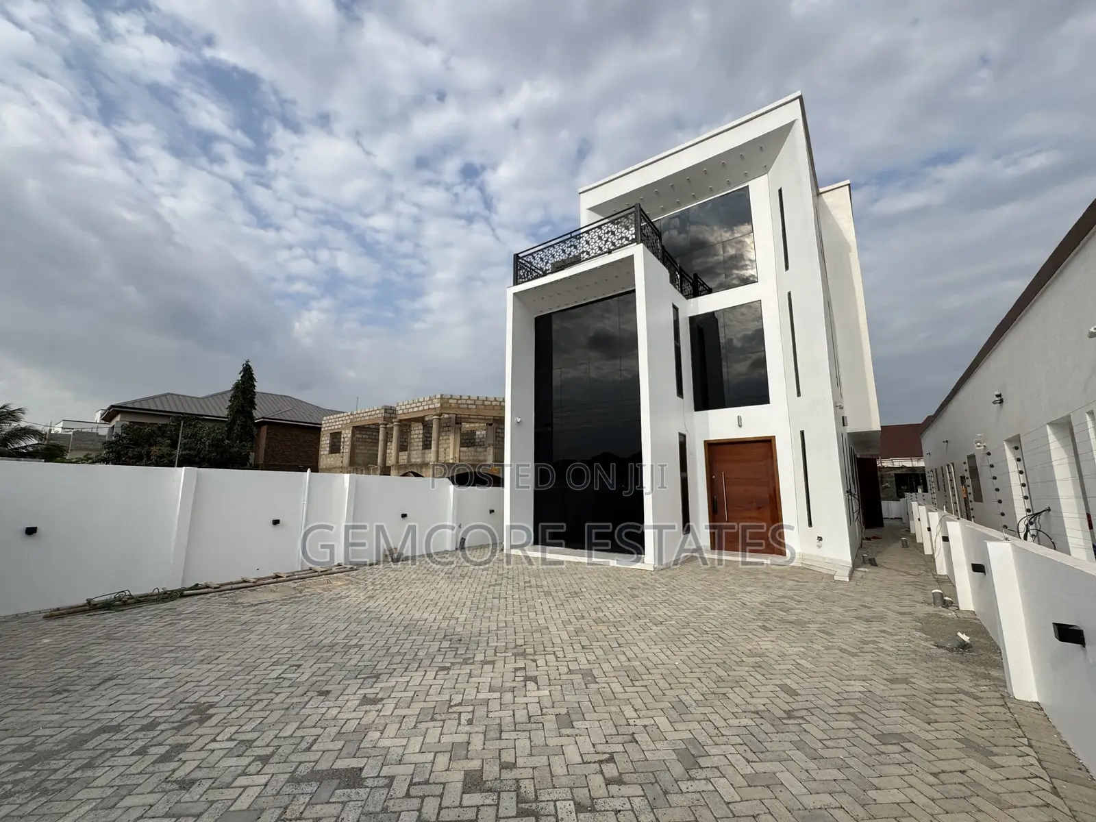 6bdrm House in East Legon Hills for sale in East Legon