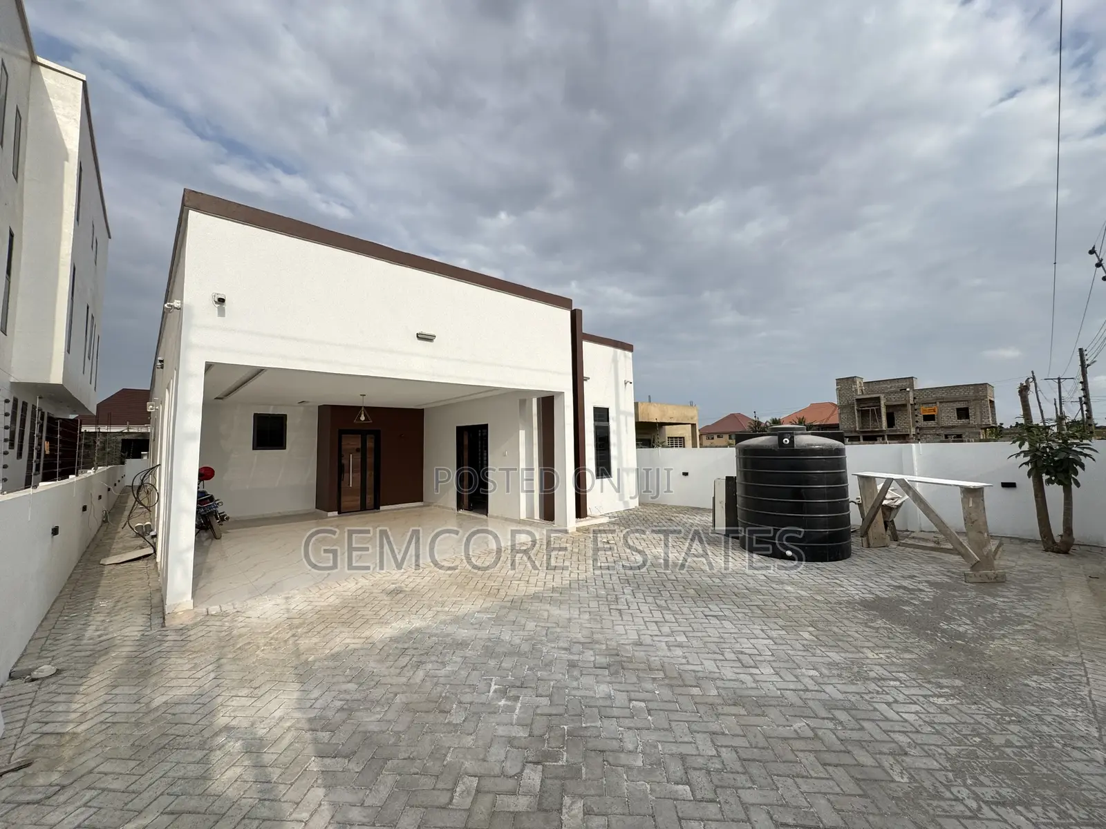 4bdrm House in East Legon Hills, Ashaley Botwe for sale in Ashaley Botwe