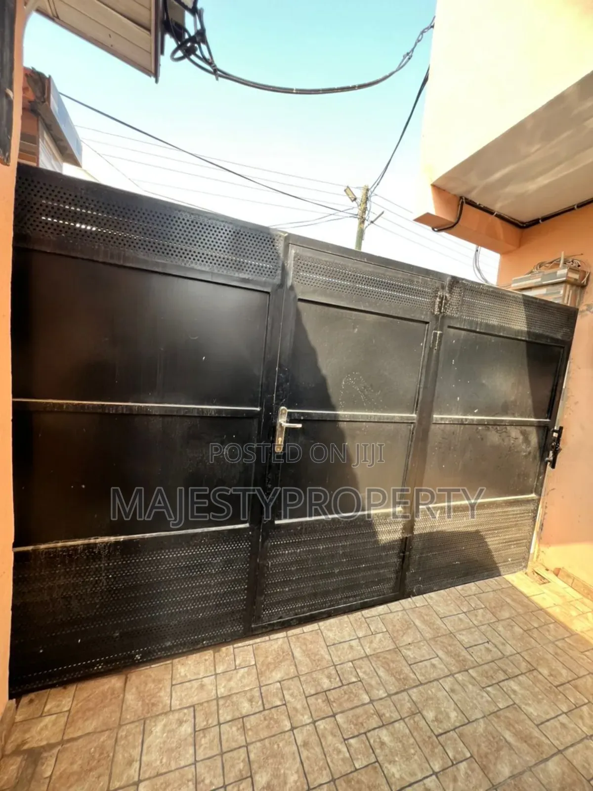 2bdrm Apartment in Shell Signboard, Spintex for rent in Spintex