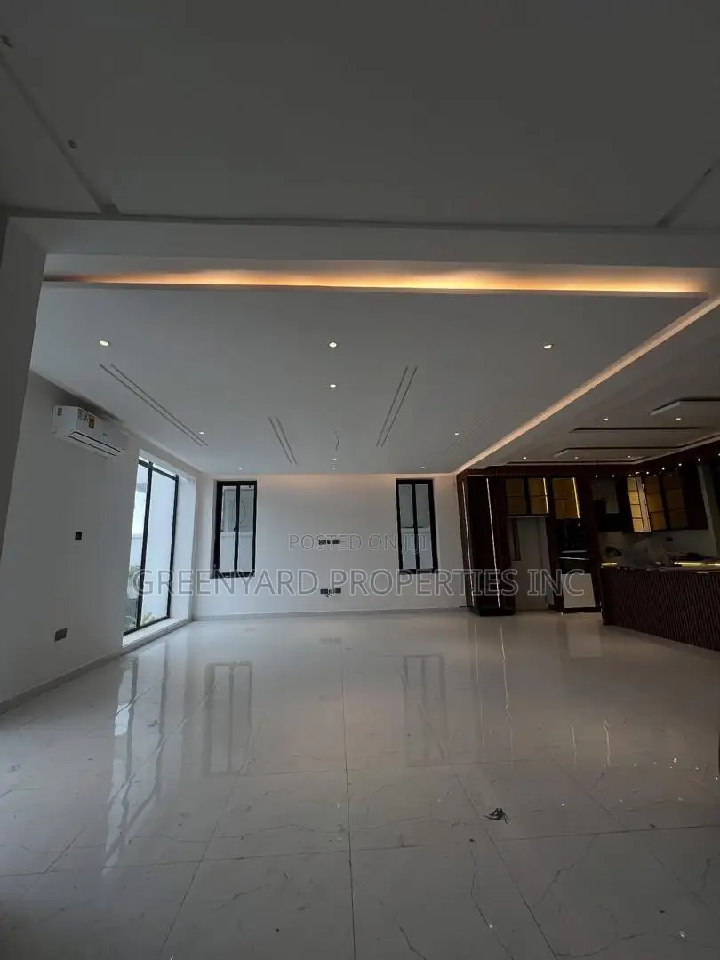 4bdrm Duplex in Ogbojo, East Legon for sale in East Legon